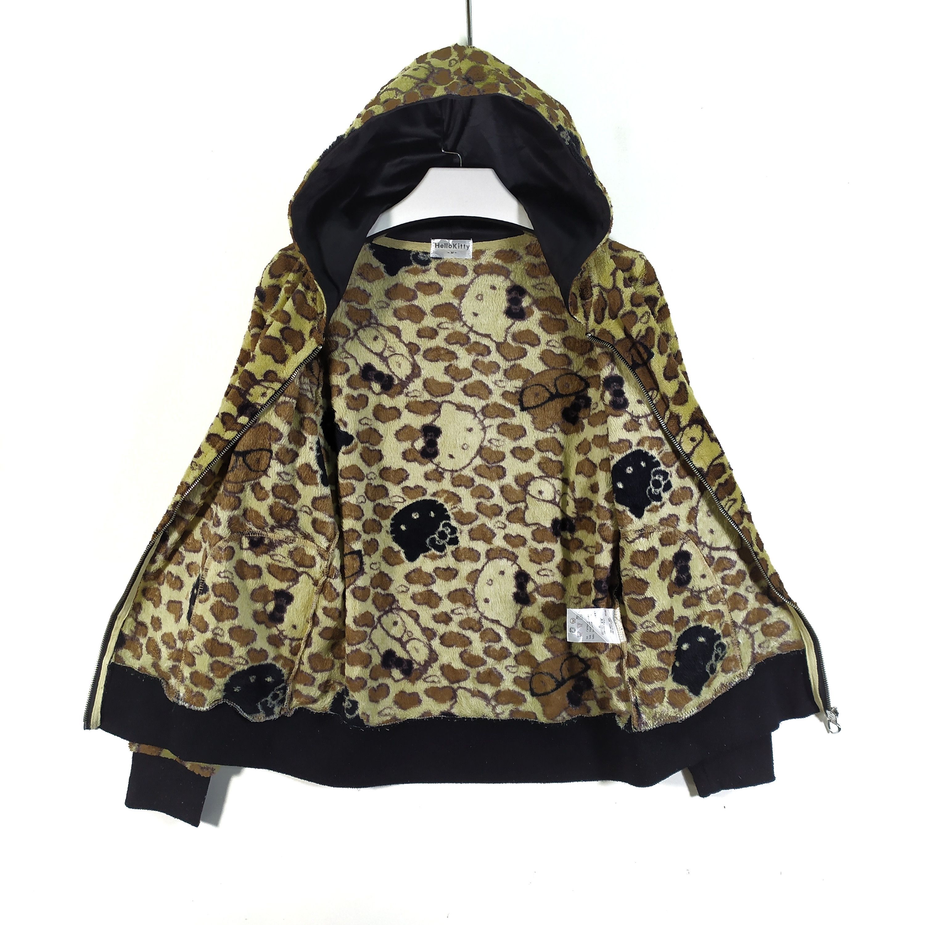 Japanese Brand HELLO KITTY Fullprint Hooded Fleece Sets #68-004 Size M / US 6-8 / IT 42-44 - 4 Thumbnail