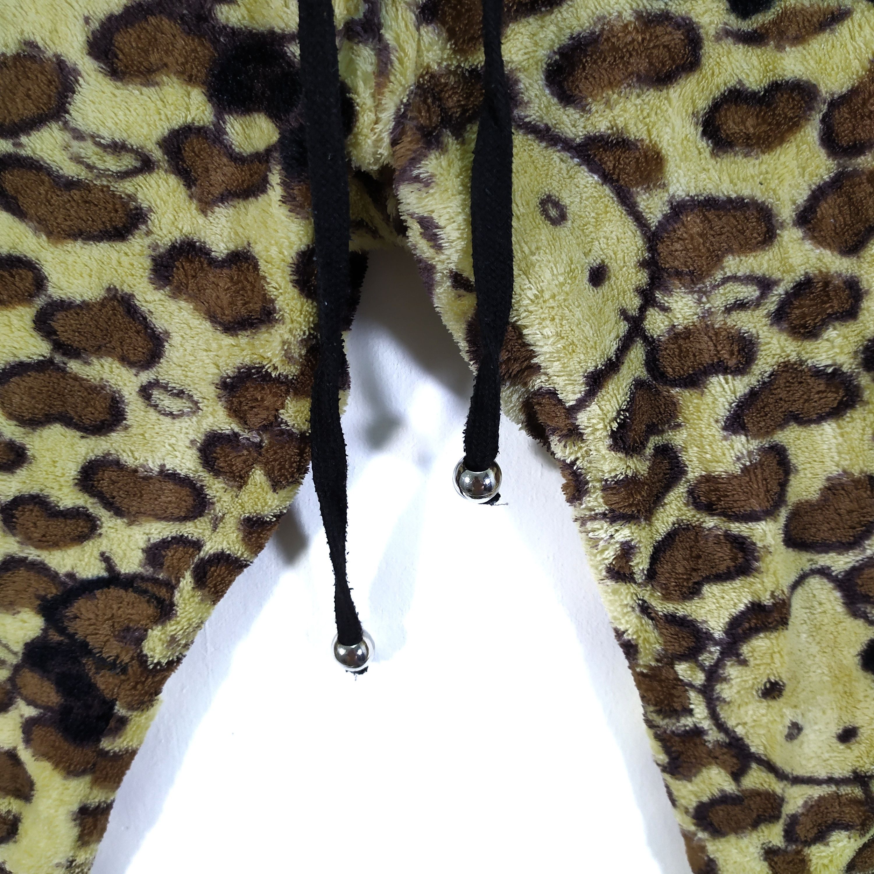 Japanese Brand HELLO KITTY Fullprint Hooded Fleece Sets #68-004 Size M / US 6-8 / IT 42-44 - 12 Thumbnail