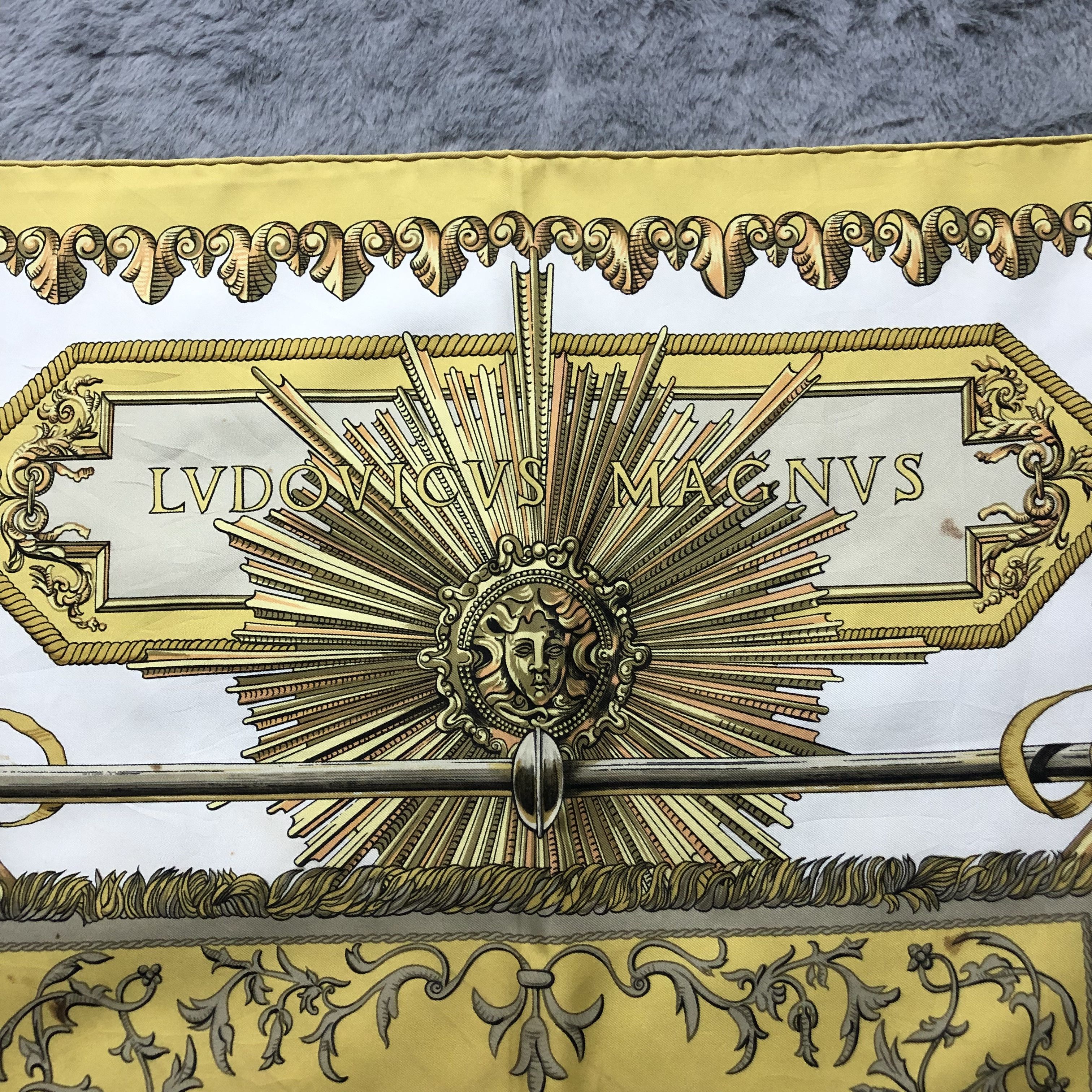 Hermes Hermes carre 90 LVDOVICVS MAGNVS Silk Scarf #203-H Size ONE SIZE - 6 Thumbnail