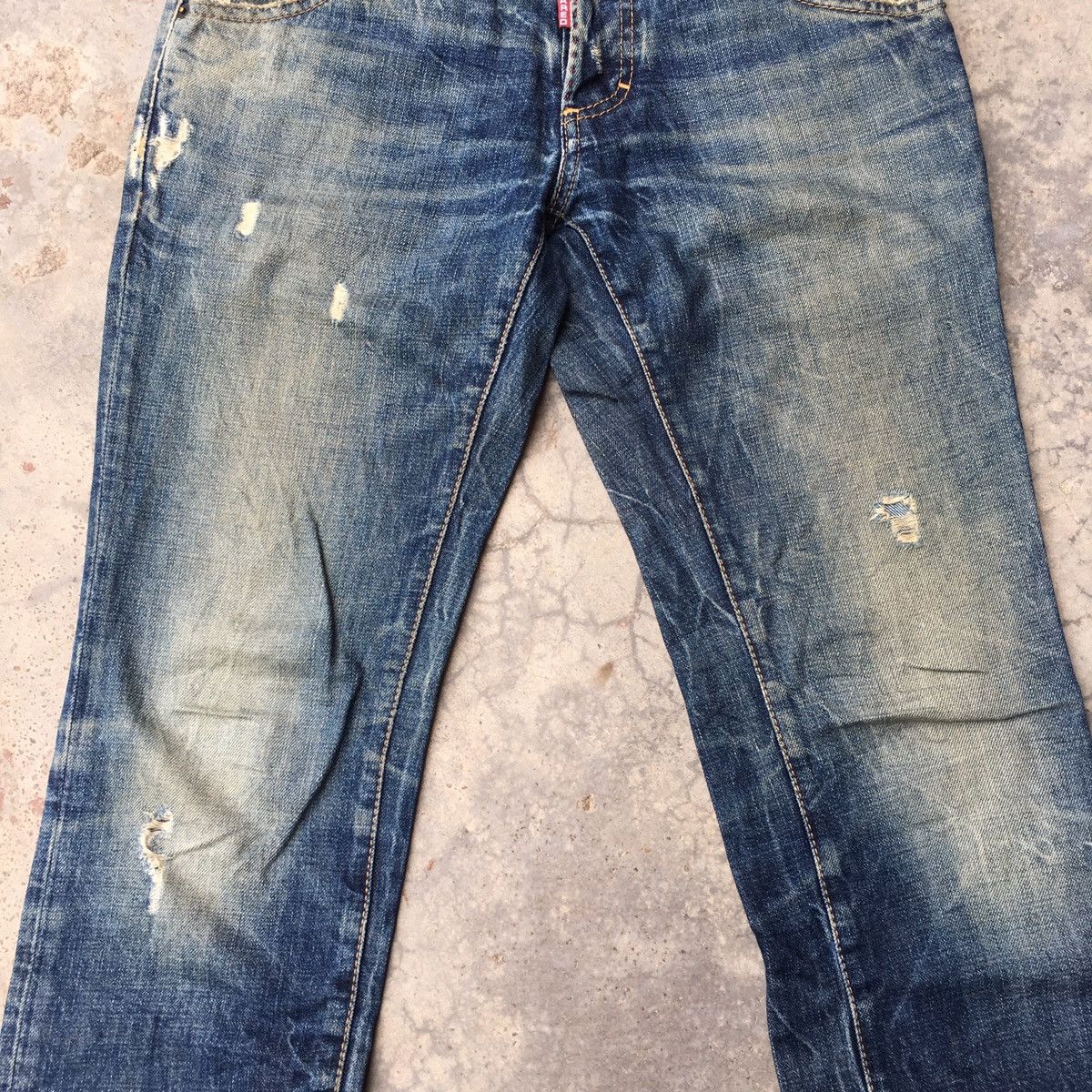 Dsquared2 Dsquared2 distressed denim nice design Size US 31 - 2 Thumbnail