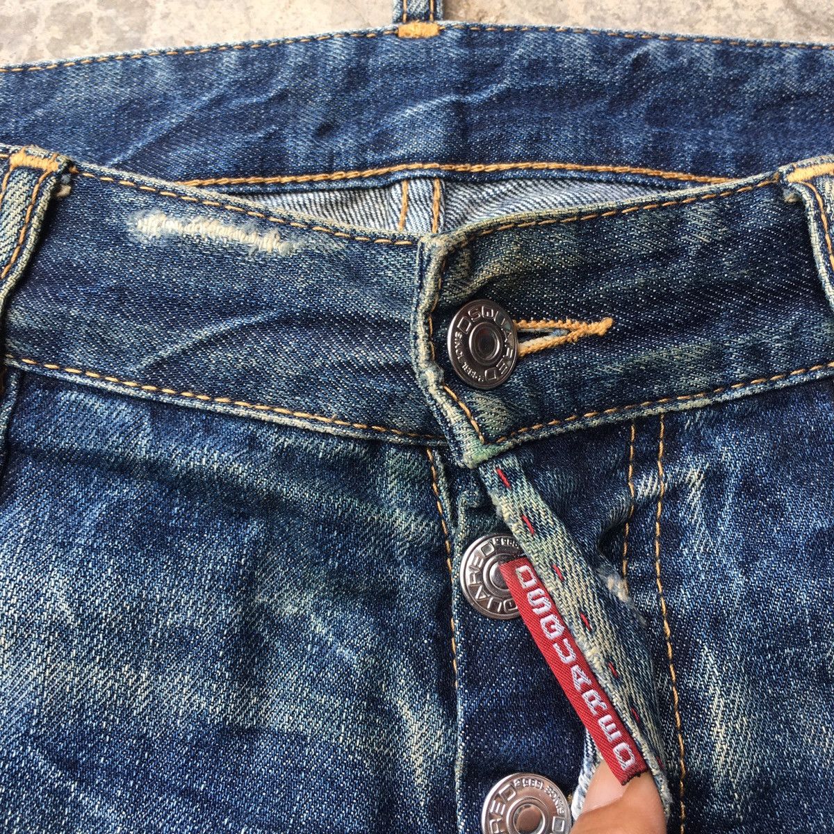Dsquared2 Dsquared2 distressed denim nice design Size US 31 - 4 Thumbnail