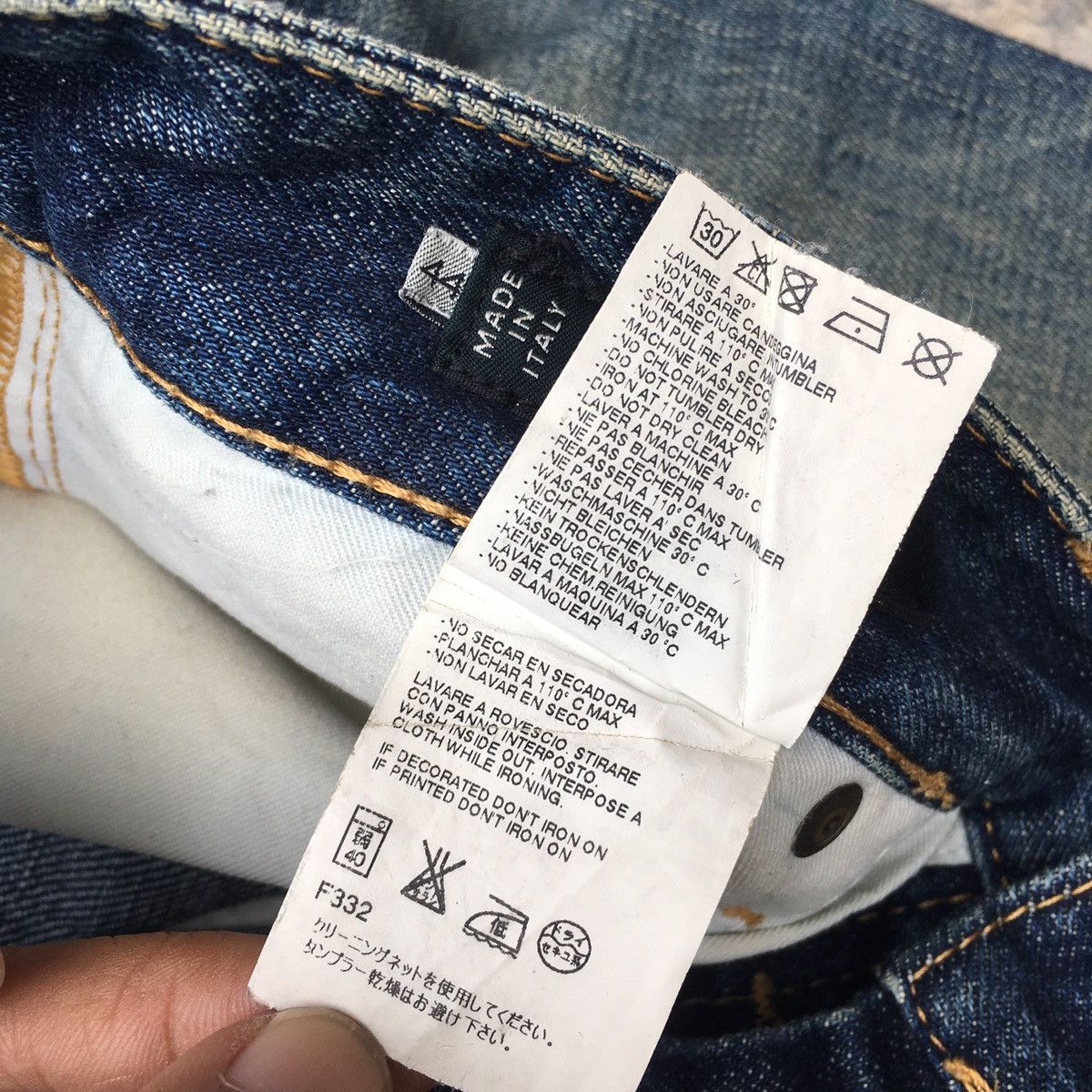 Dsquared2 Dsquared2 distressed denim nice design Size US 31 - 6 Thumbnail