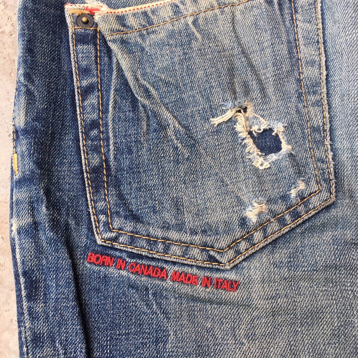 Dsquared2 Dsquared2 distressed denim nice design Size US 31 - 10 Thumbnail