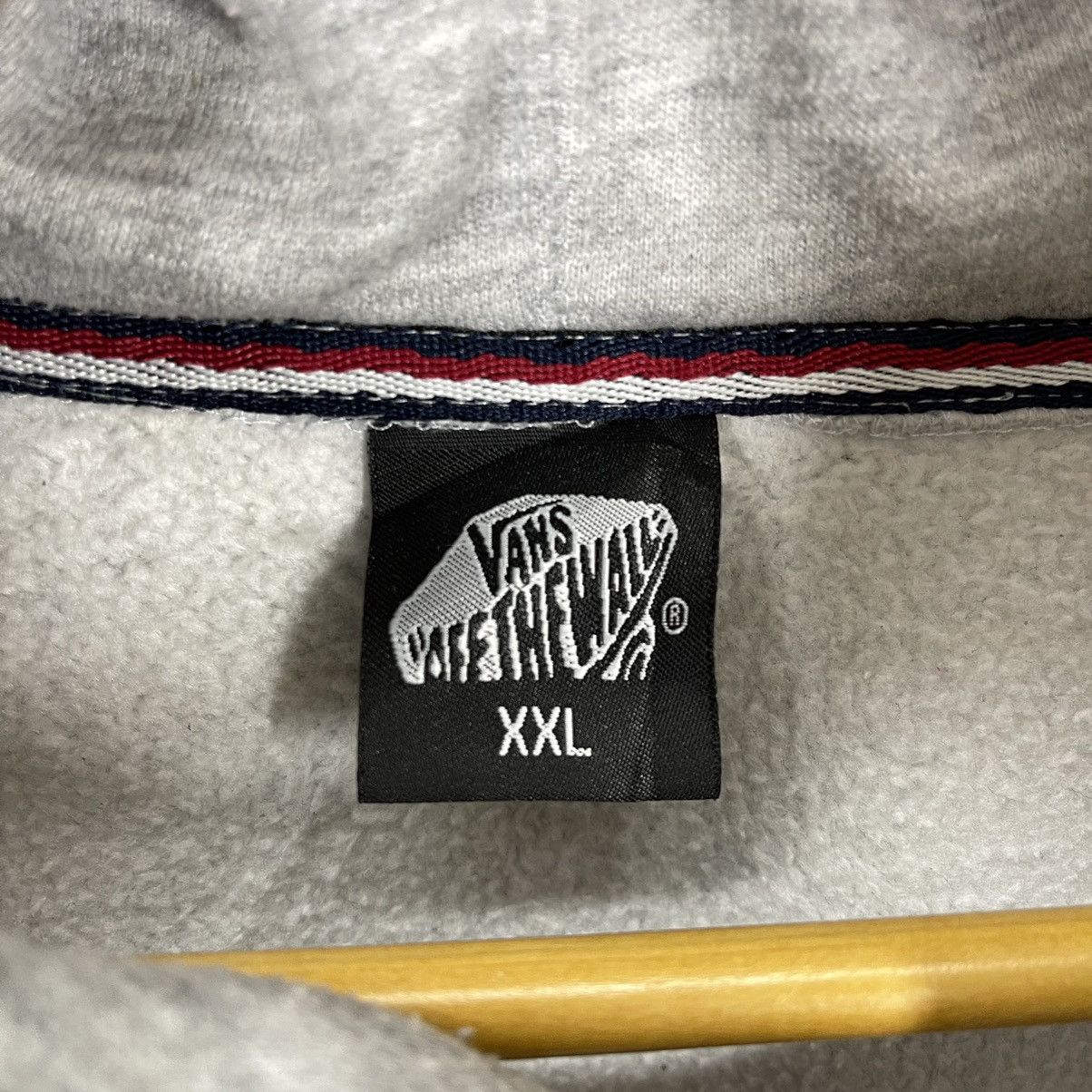 Vans VANS Hoodie Pullover #1125/AN Size US XL / EU 56 / 4 - 6 Thumbnail