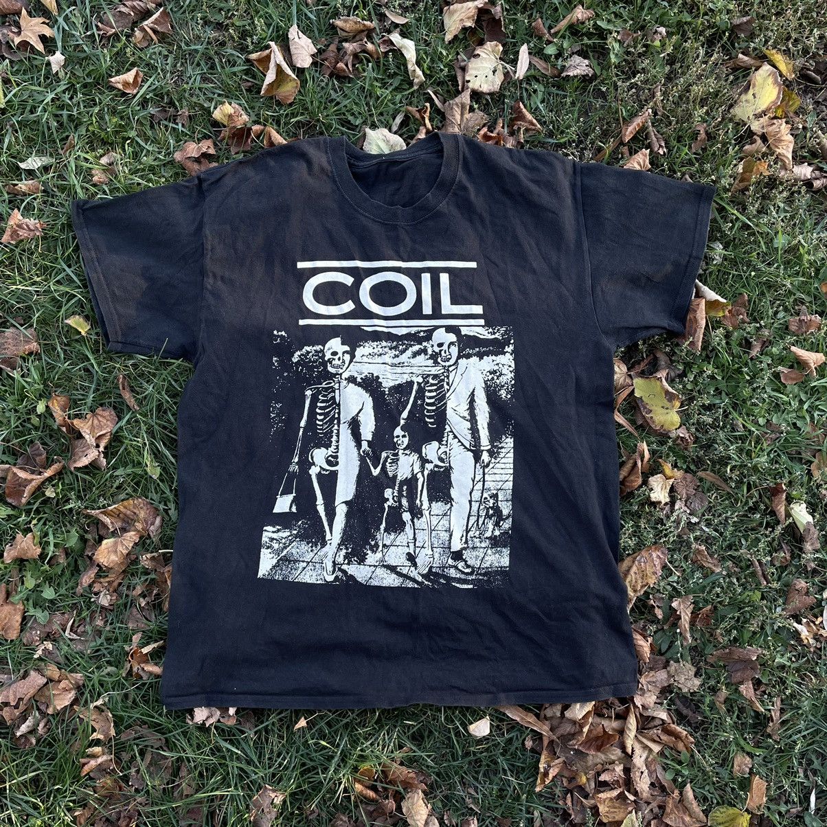 Vintage Vintage Y2K Coil Graphic Tee Grunge Streetwear Black Baggy L Size US L / EU 52-54 / 3 - 1 Thumbnail