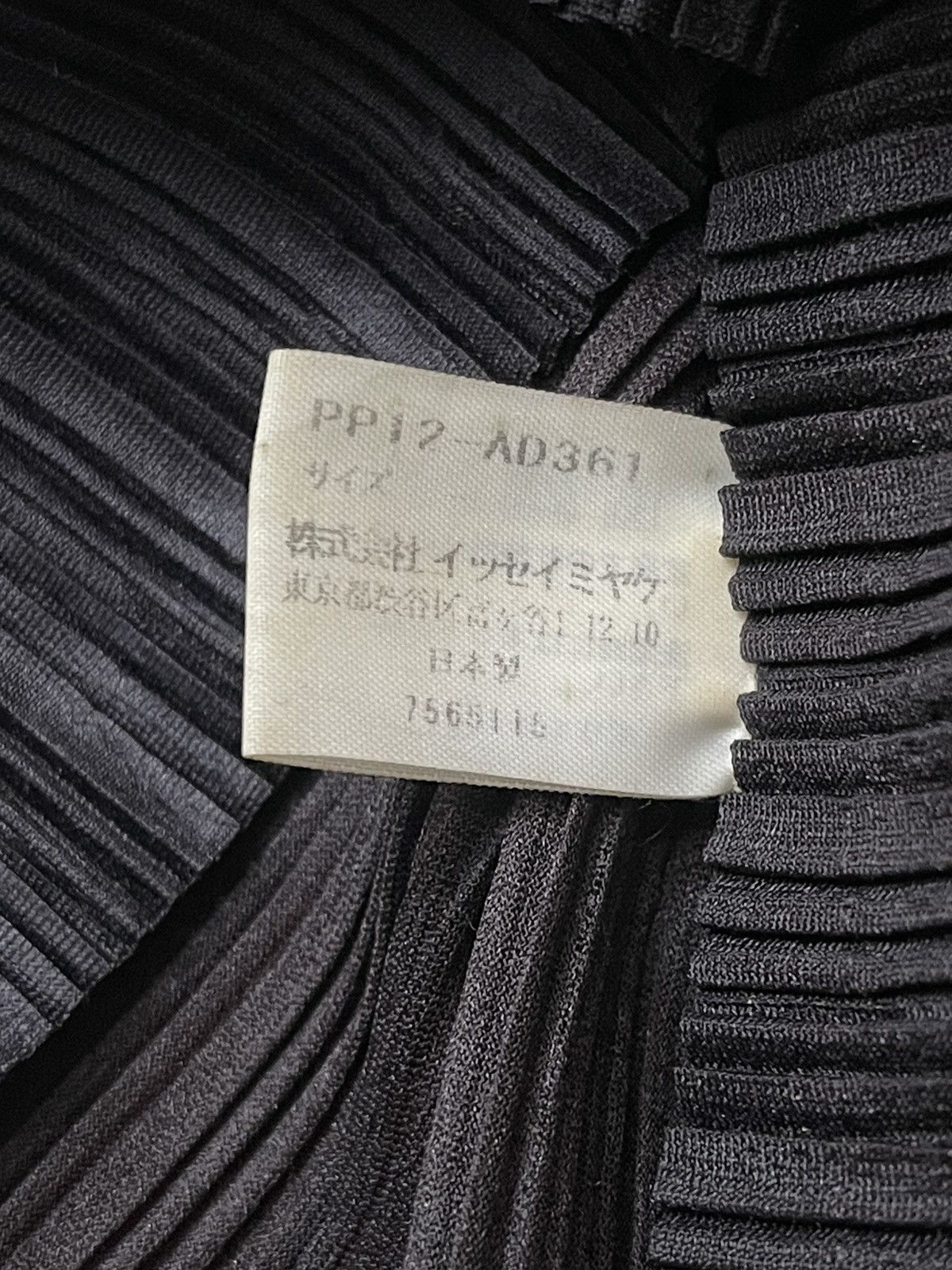 Issey Miyake Issey miyake Pleats Please Neckwarmer Scarves Size ONE SIZE - 10 Thumbnail