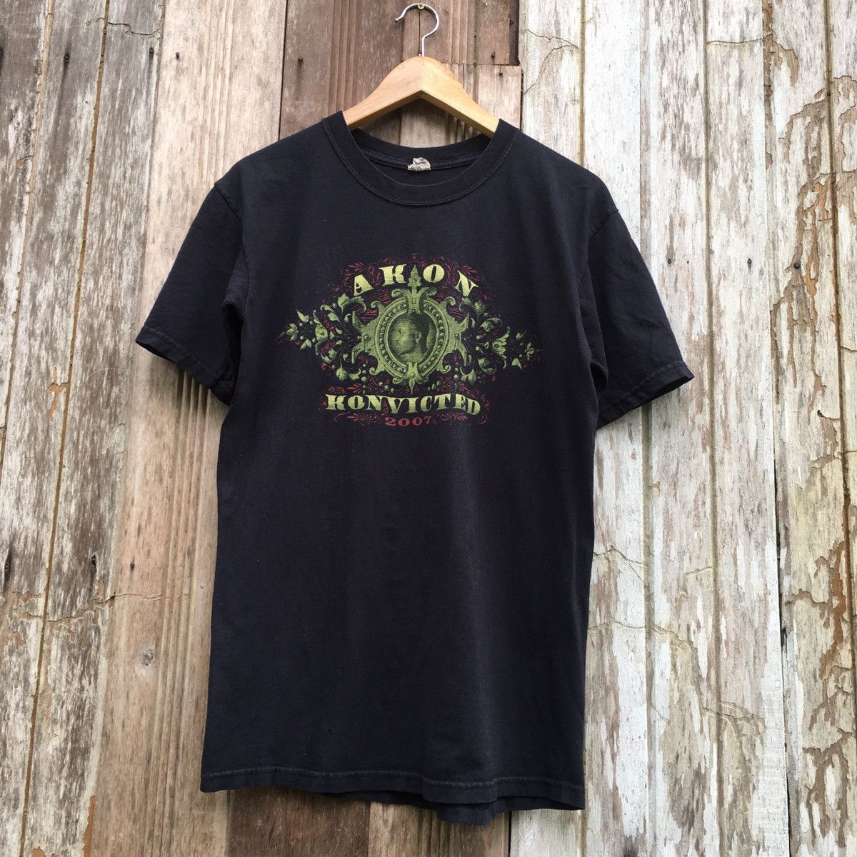Band Tees Thrashed Faded Vintage Y2K Akon Konvicted ERD GRUNGE TEE Size US M / EU 48-50 / 2 - 6 Thumbnail