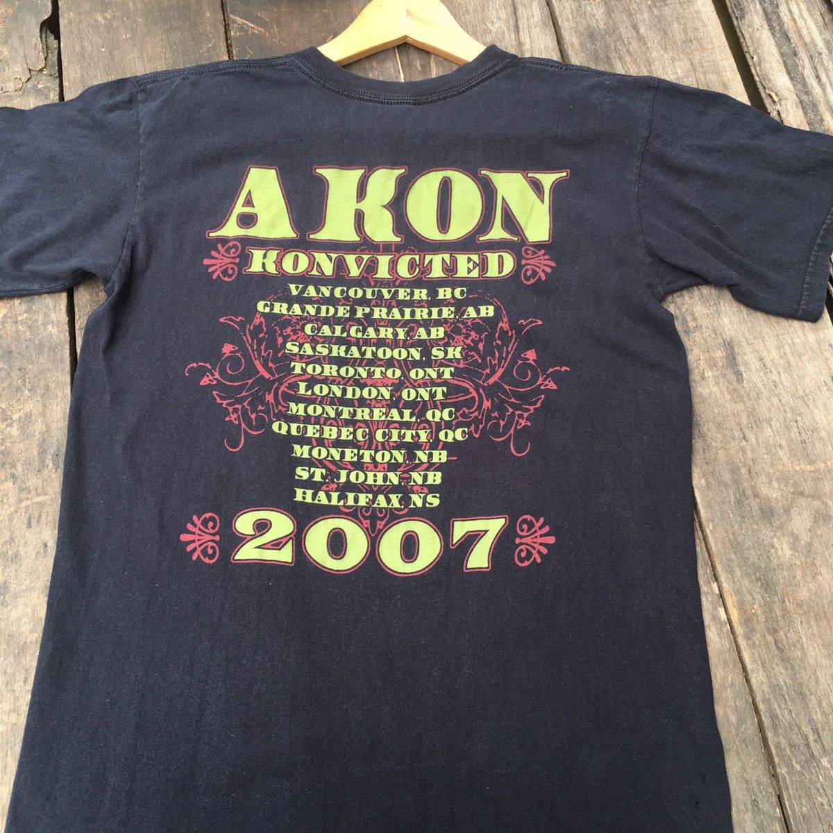Band Tees Thrashed Faded Vintage Y2K Akon Konvicted ERD GRUNGE TEE Size US M / EU 48-50 / 2 - 2 Thumbnail