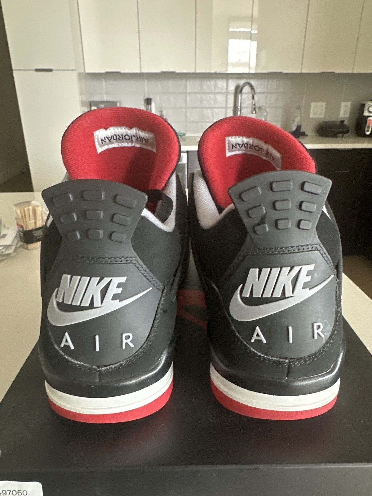 Jordan Brand Jordan Bred 4 Size US 11 / EU 44 - 2 Thumbnail