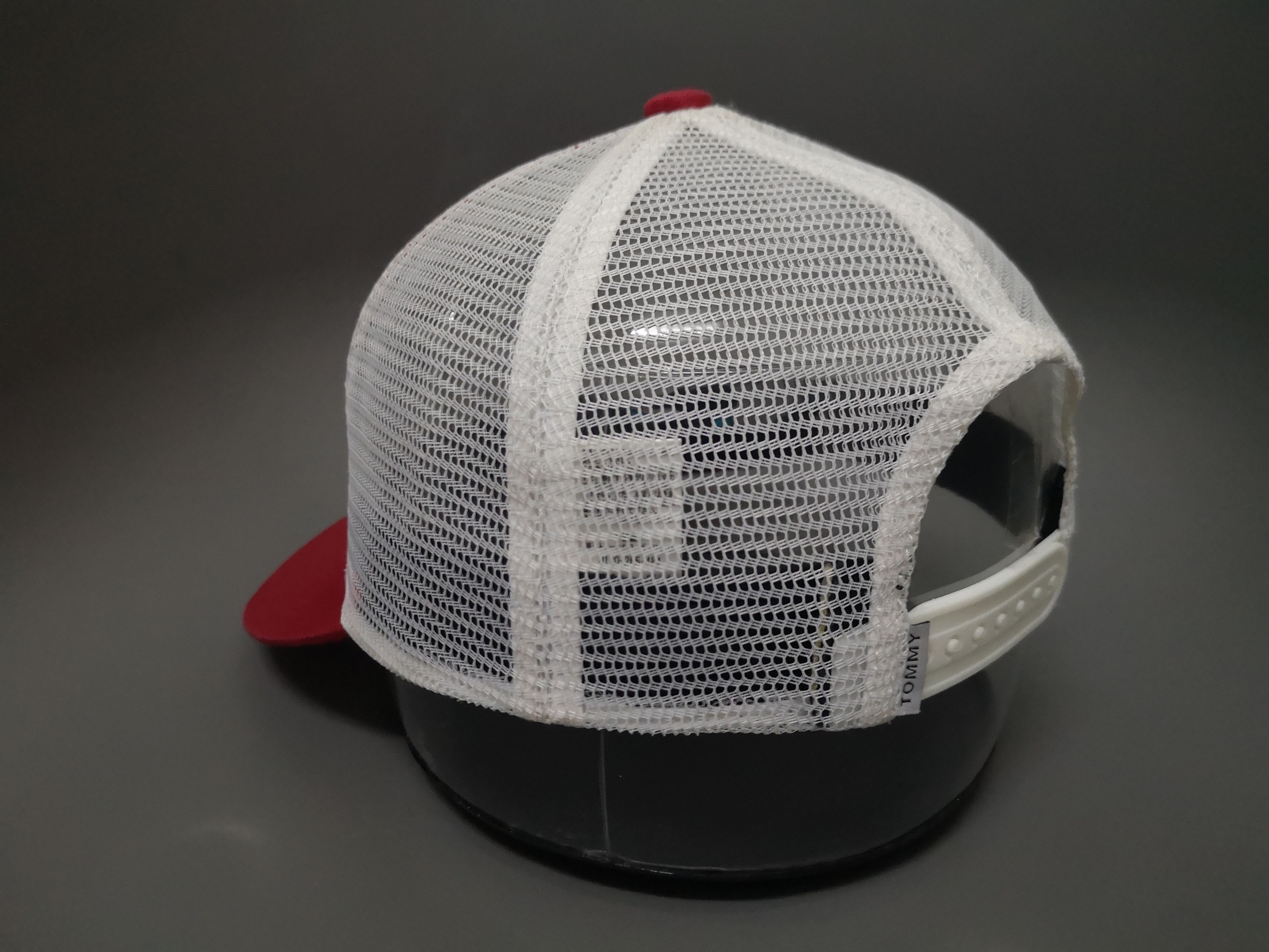 Tommy Hilfiger VINTAGE TOMMY SKI BOYS TRUCKER SNAPBACK CAP Size ONE SIZE - 20 Thumbnail