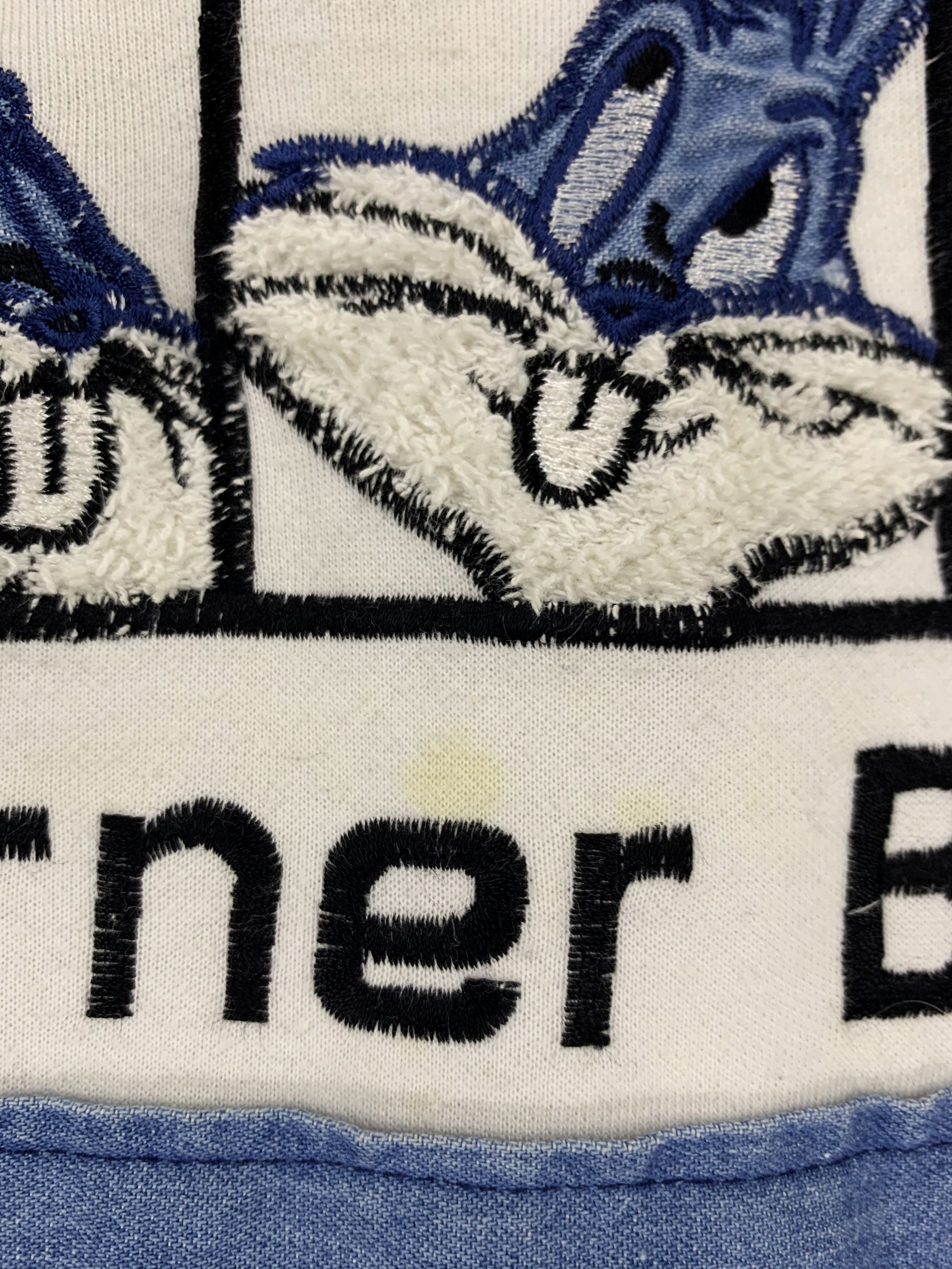 Psycho Bunny × Vintage × Warner Bros Warner bros bugs bunny embroidered logo vtg 90s pullover Size US L / EU 52-54 / 3 - 4 Thumbnail