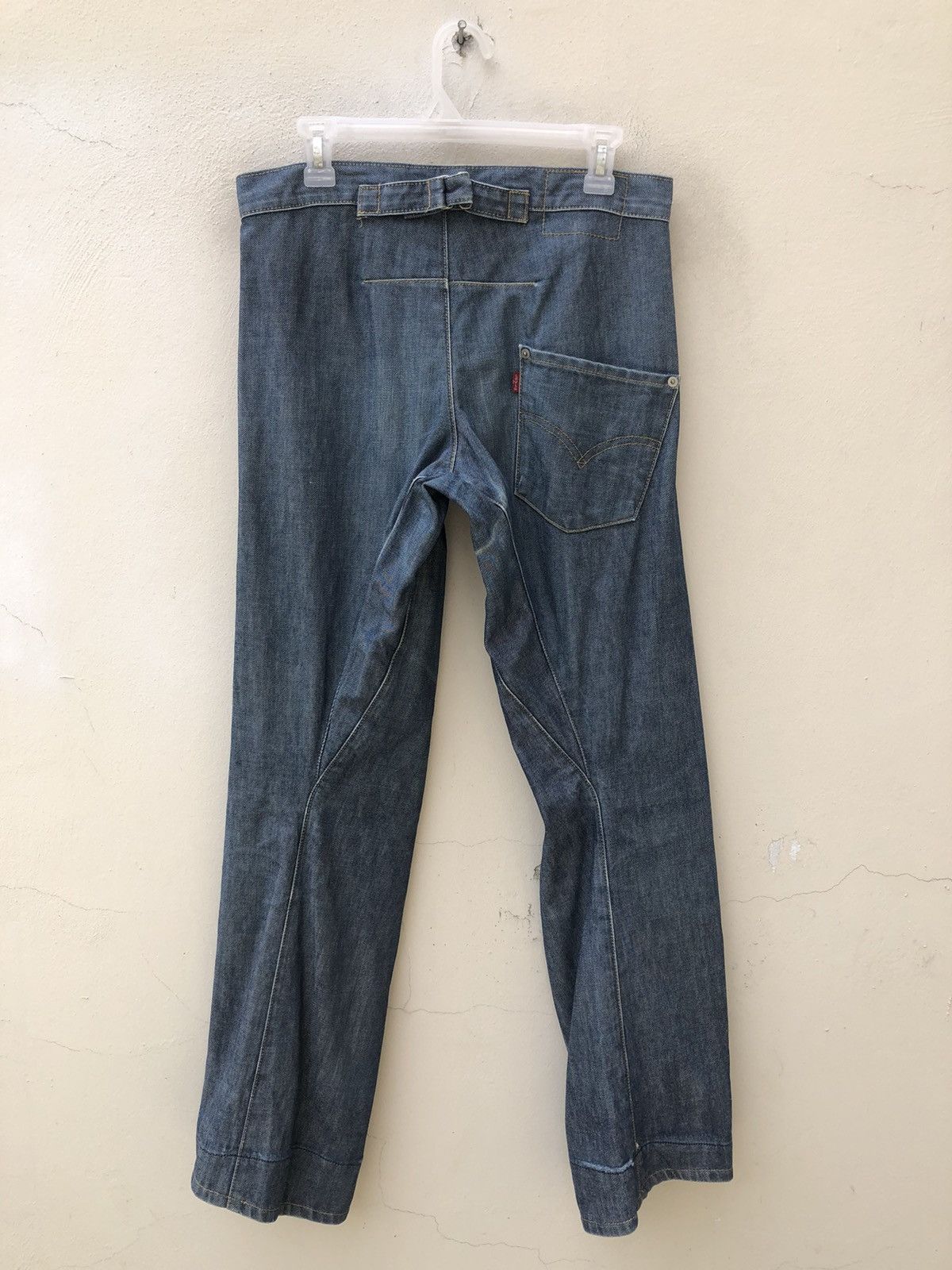 Levi's 2000 Levi’s Engineered Jeans Buckle Back Loose Denim Pant Size US 30 / EU 46 - 12 Thumbnail