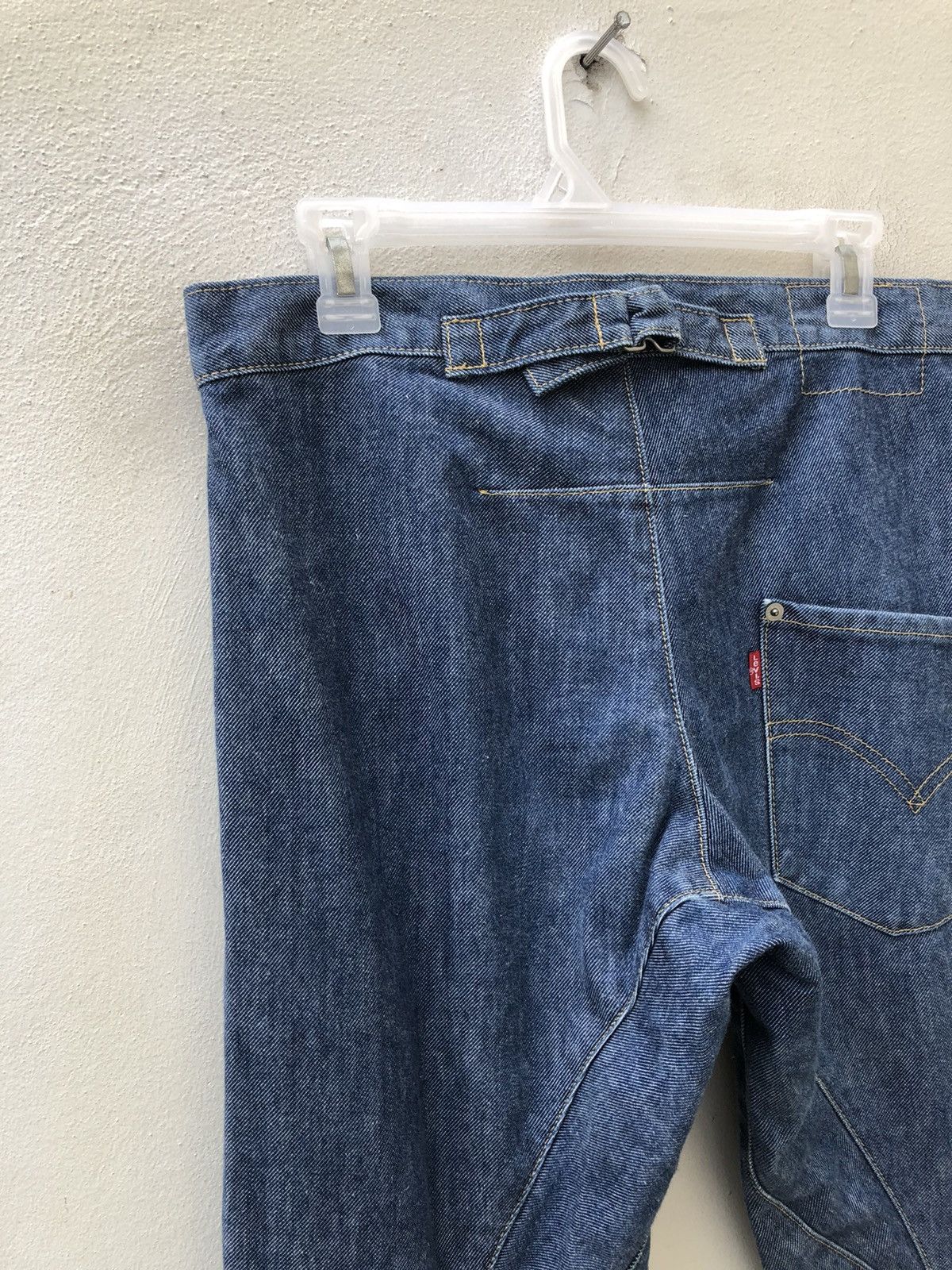 Japanese Brand 2000 Levi’s Engineered Jeans Buckle Back Loose Denim Size US 30 / EU 46 - 16 Thumbnail