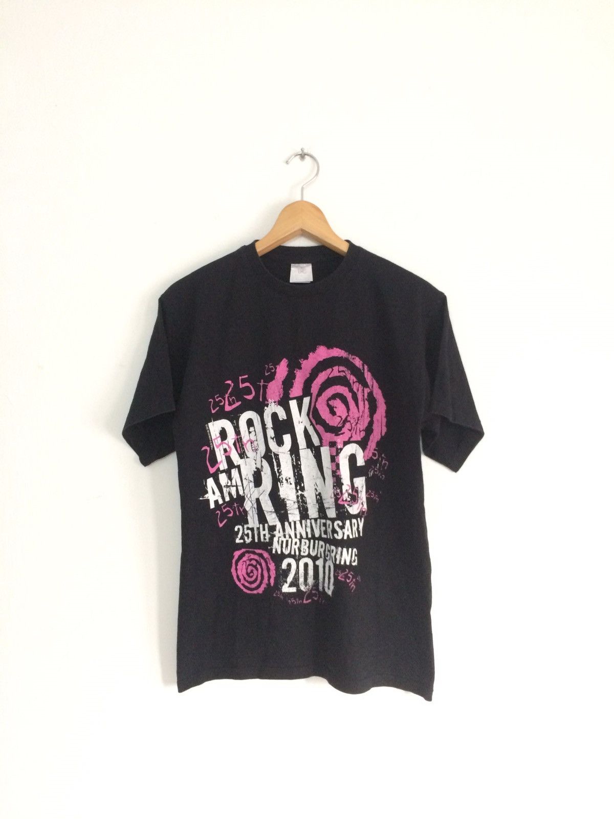 Band Tees × Vintage 🔥🔥Rock Am Ring 25th Anniversary Nurburgring 2010 T-Shirt Size US S / EU 44-46 / 1 - 1 Thumbnail