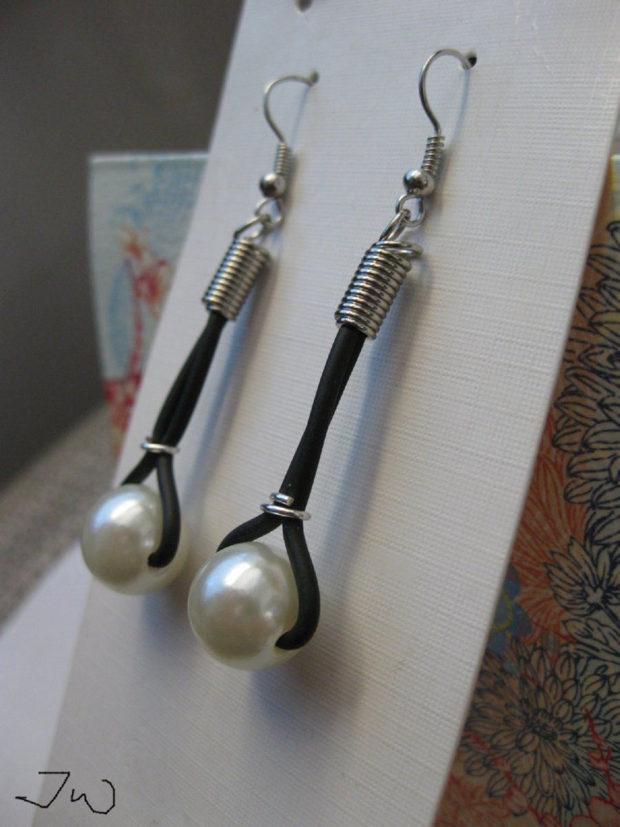 Handmade Pearl bead Stainless Steel Earrings Size ONE SIZE - 3 Thumbnail