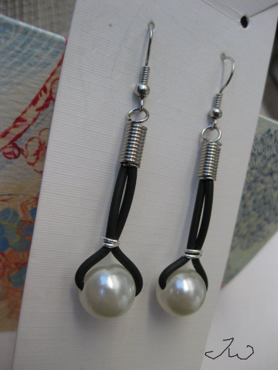 Handmade Pearl bead Stainless Steel Earrings Size ONE SIZE - 2 Thumbnail