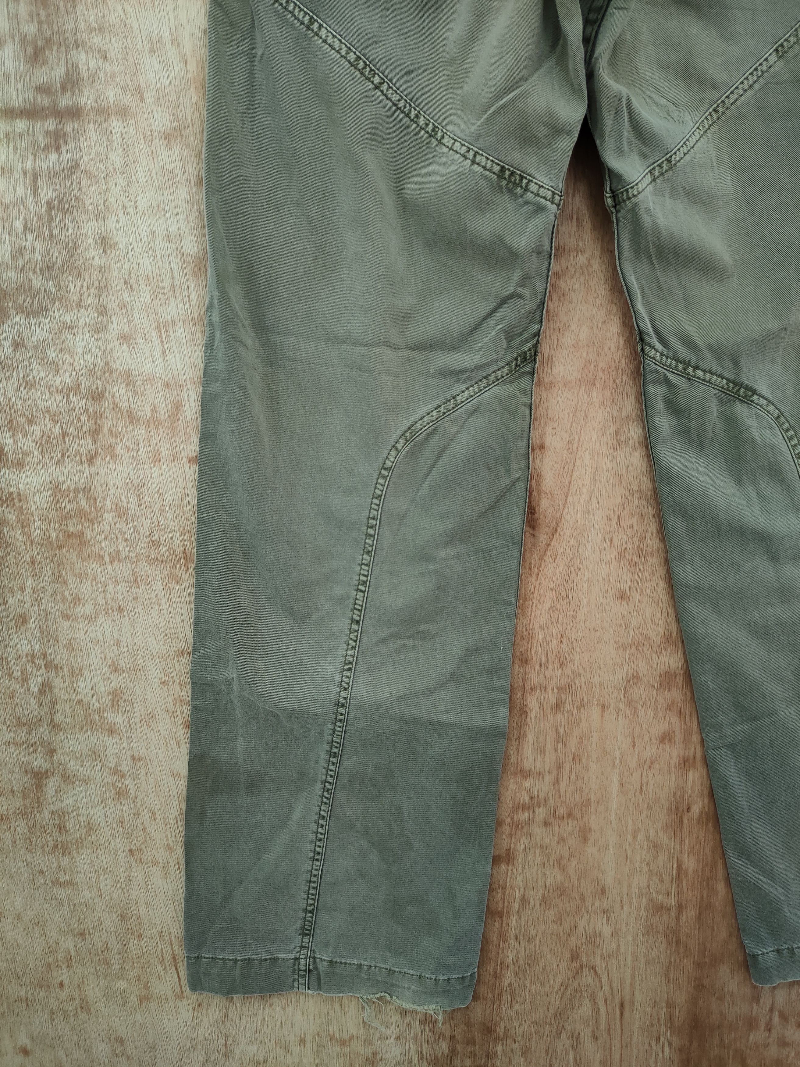 French Connection DLL French Connection multipocket cargo pants #46-133DLL Size US 30 / EU 46 - 9 Thumbnail