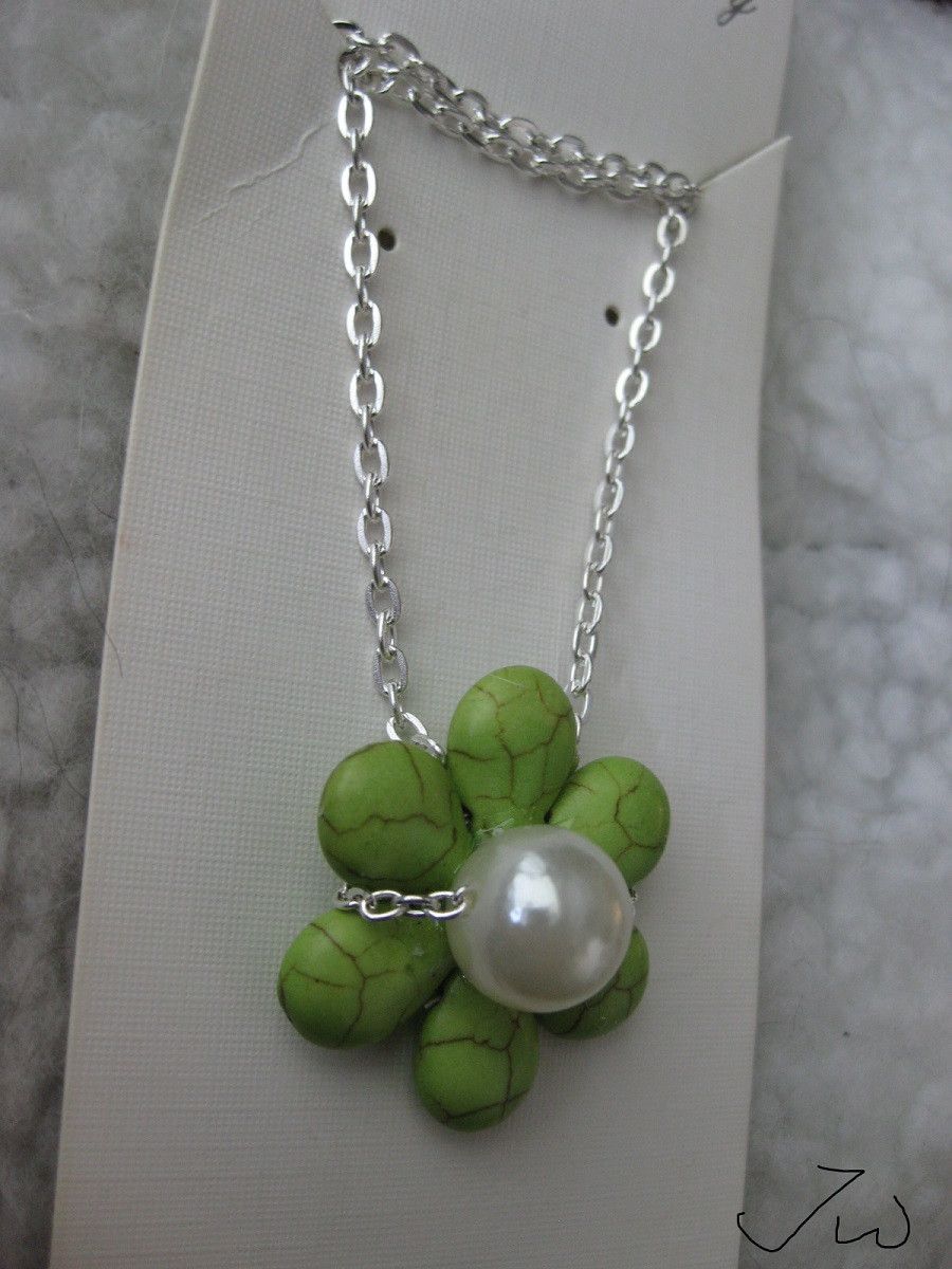 Handmade × Jewelry Green Turquoise Flower Necklace with Pearl Bead Size ONE SIZE - 3 Thumbnail