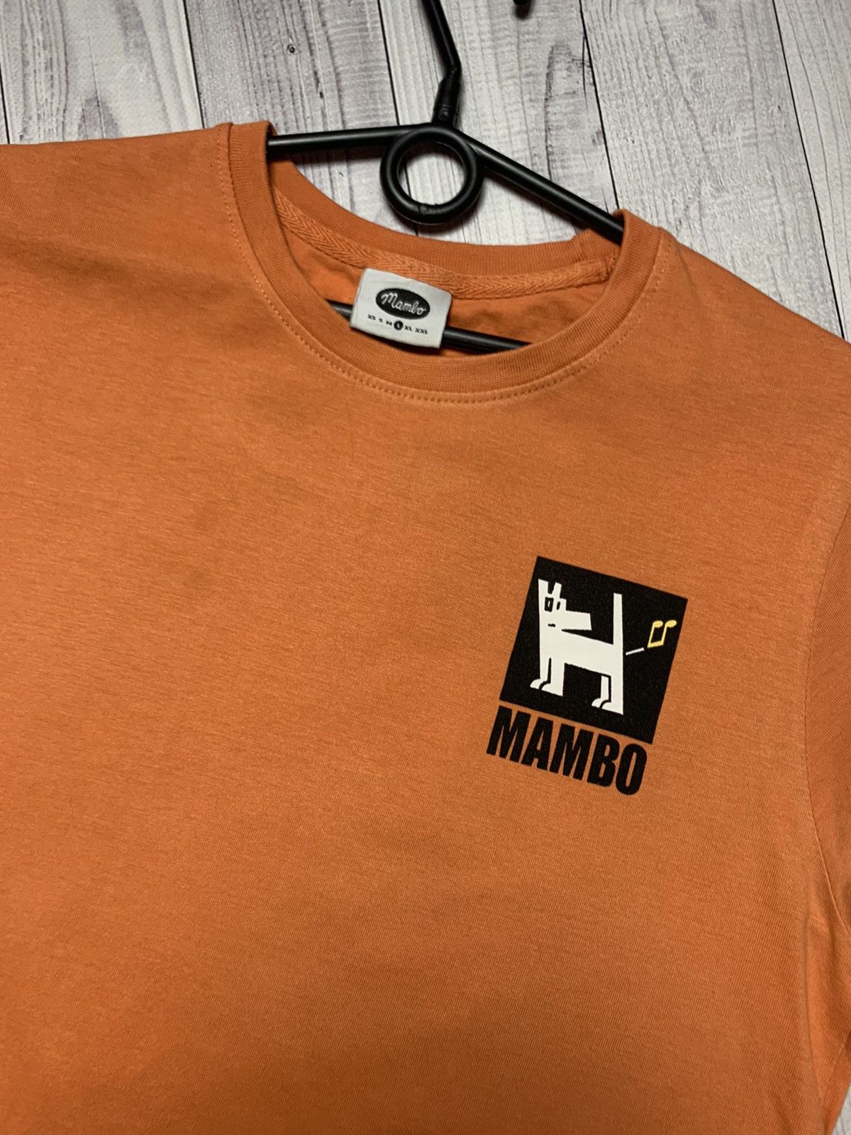 Mambo × Vintage Mamba Tee big logo orange rare size L dogs Size US L / EU 52-54 / 3 - 3 Thumbnail