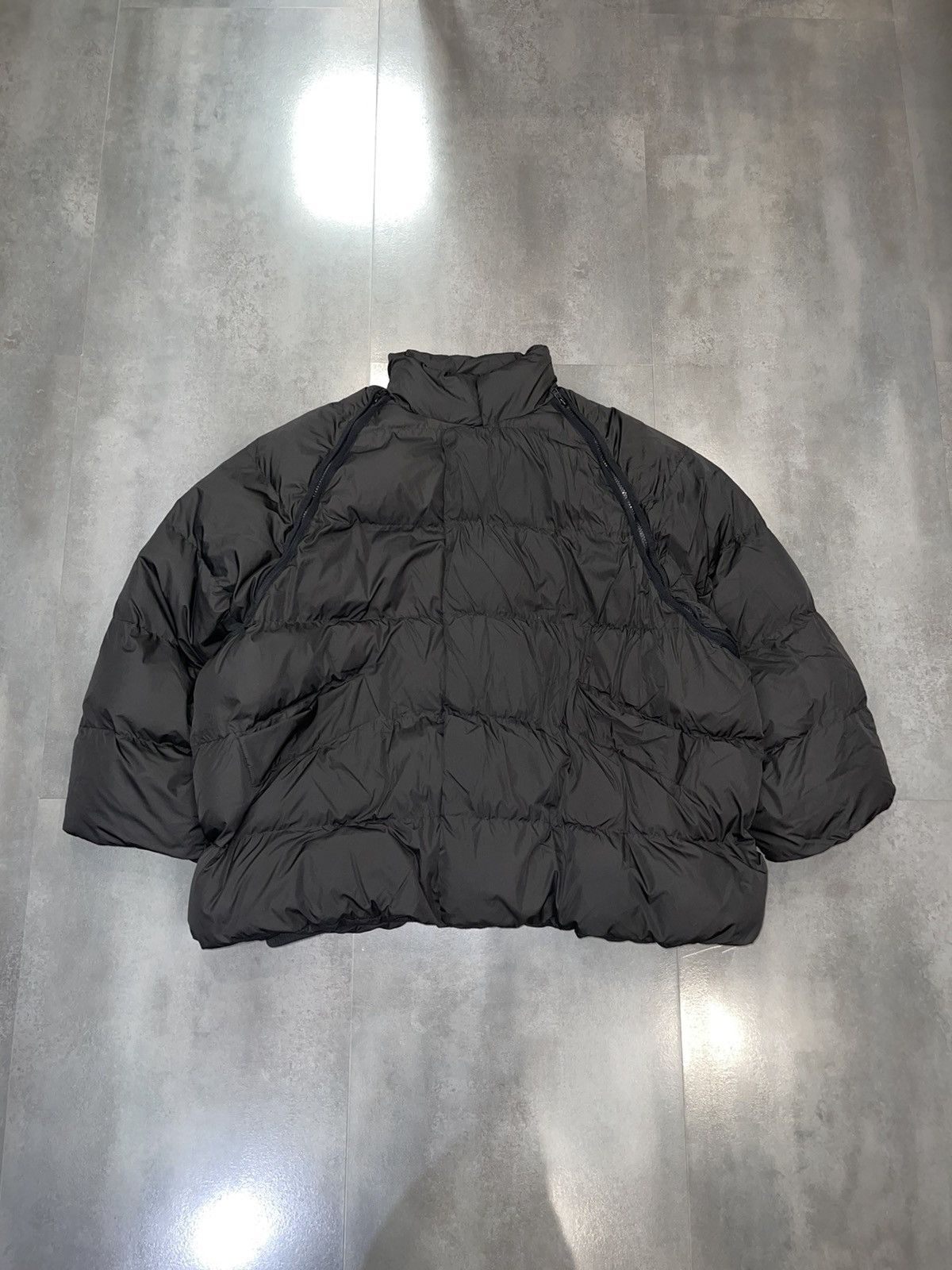 Henrik Vibskov DSWT! Henrik Vibskov Artwork Zipped Puffer Jacket Size US M / EU 48-50 / 2 - 19 Thumbnail