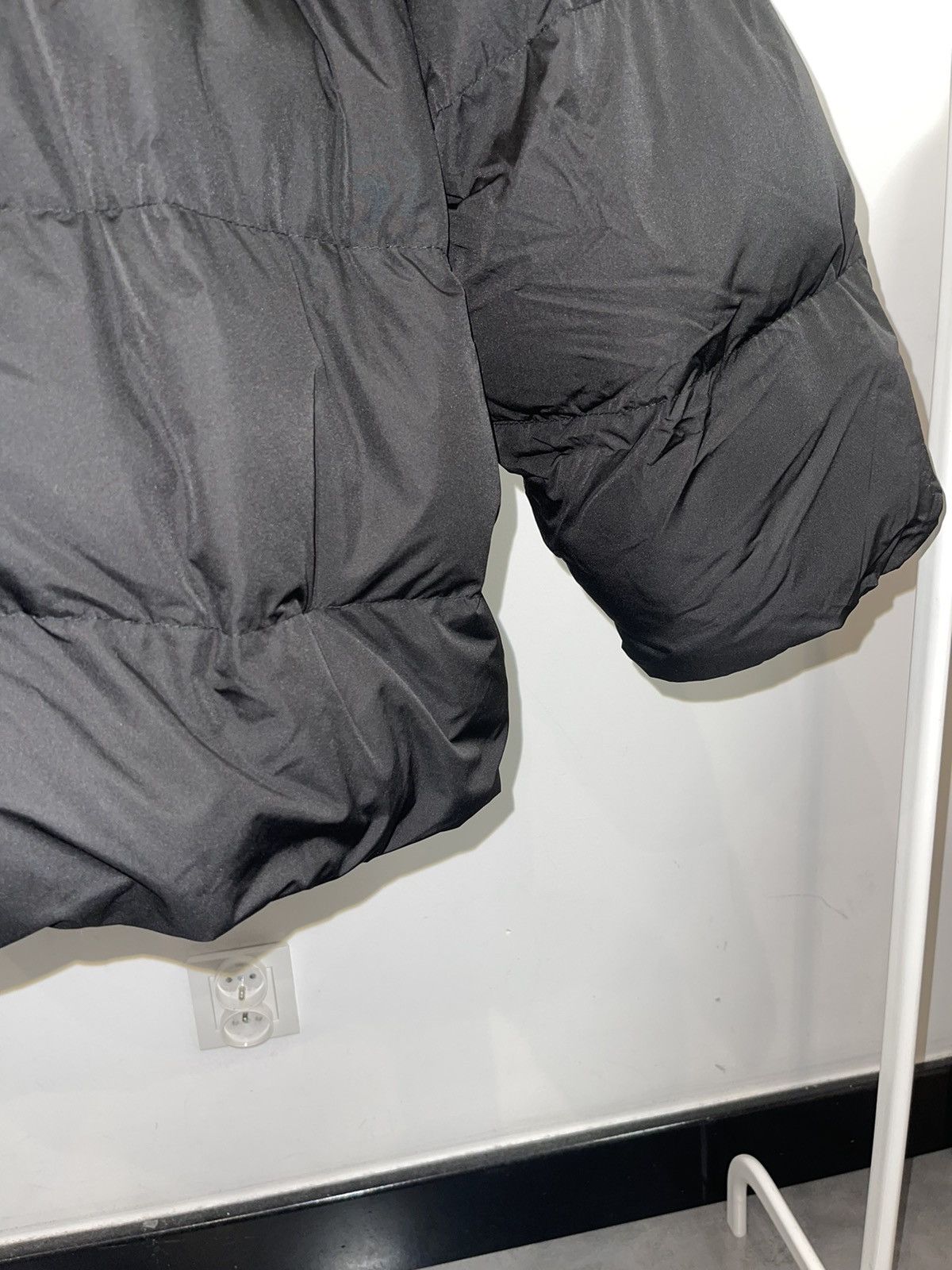 Henrik Vibskov DSWT! Henrik Vibskov Artwork Zipped Puffer Jacket Size US M / EU 48-50 / 2 - 15 Thumbnail
