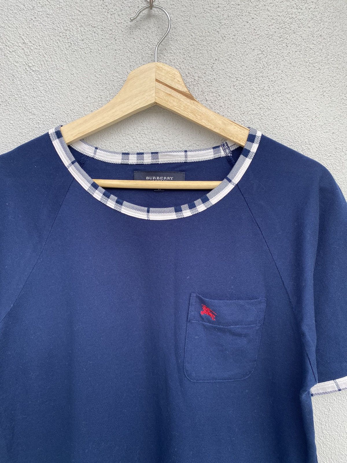Burberry *Burberry single pocket embroidery logo Size US M / EU 48-50 / 2 - 3 Thumbnail