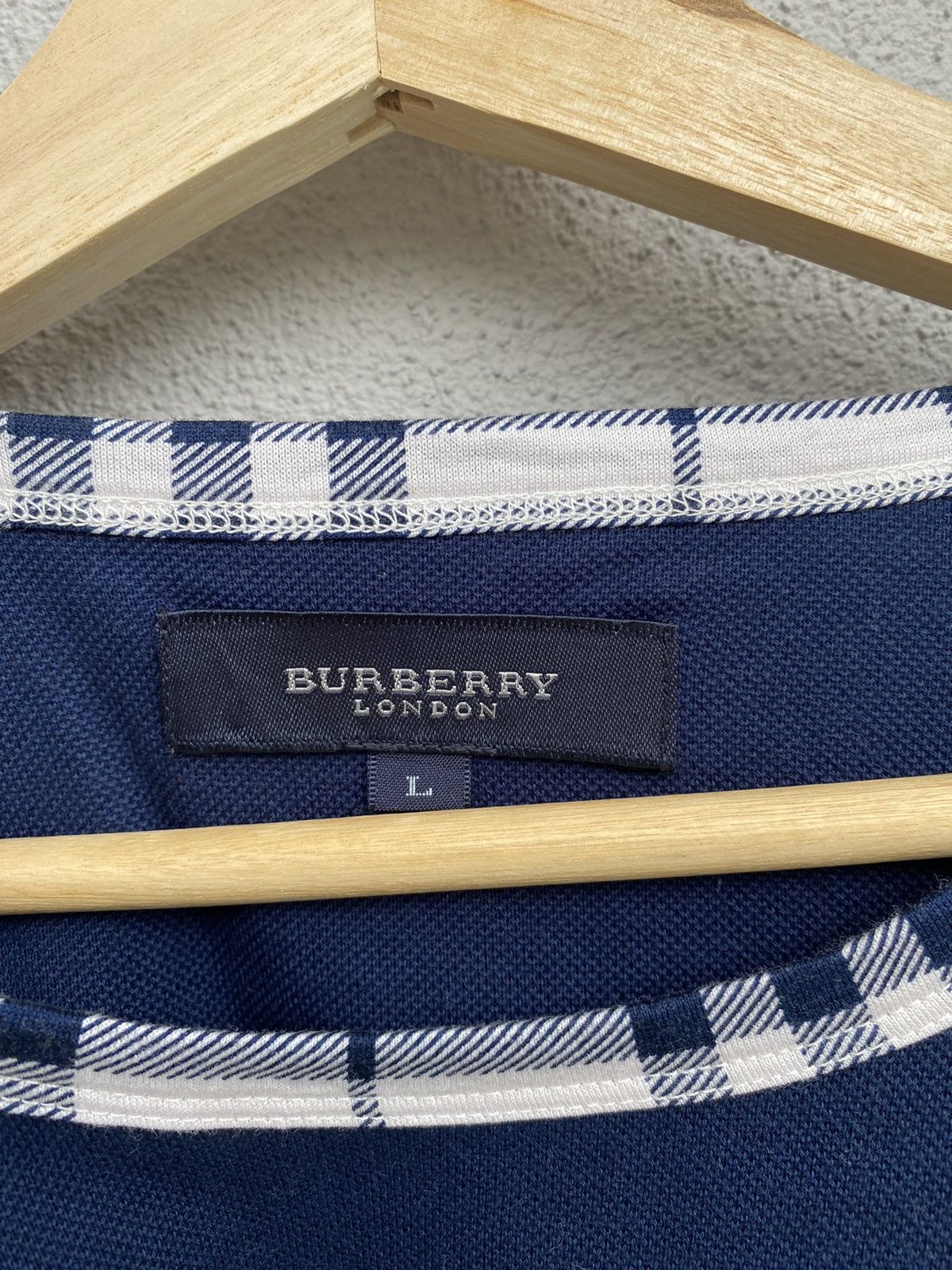 Burberry *Burberry single pocket embroidery logo Size US M / EU 48-50 / 2 - 8 Thumbnail