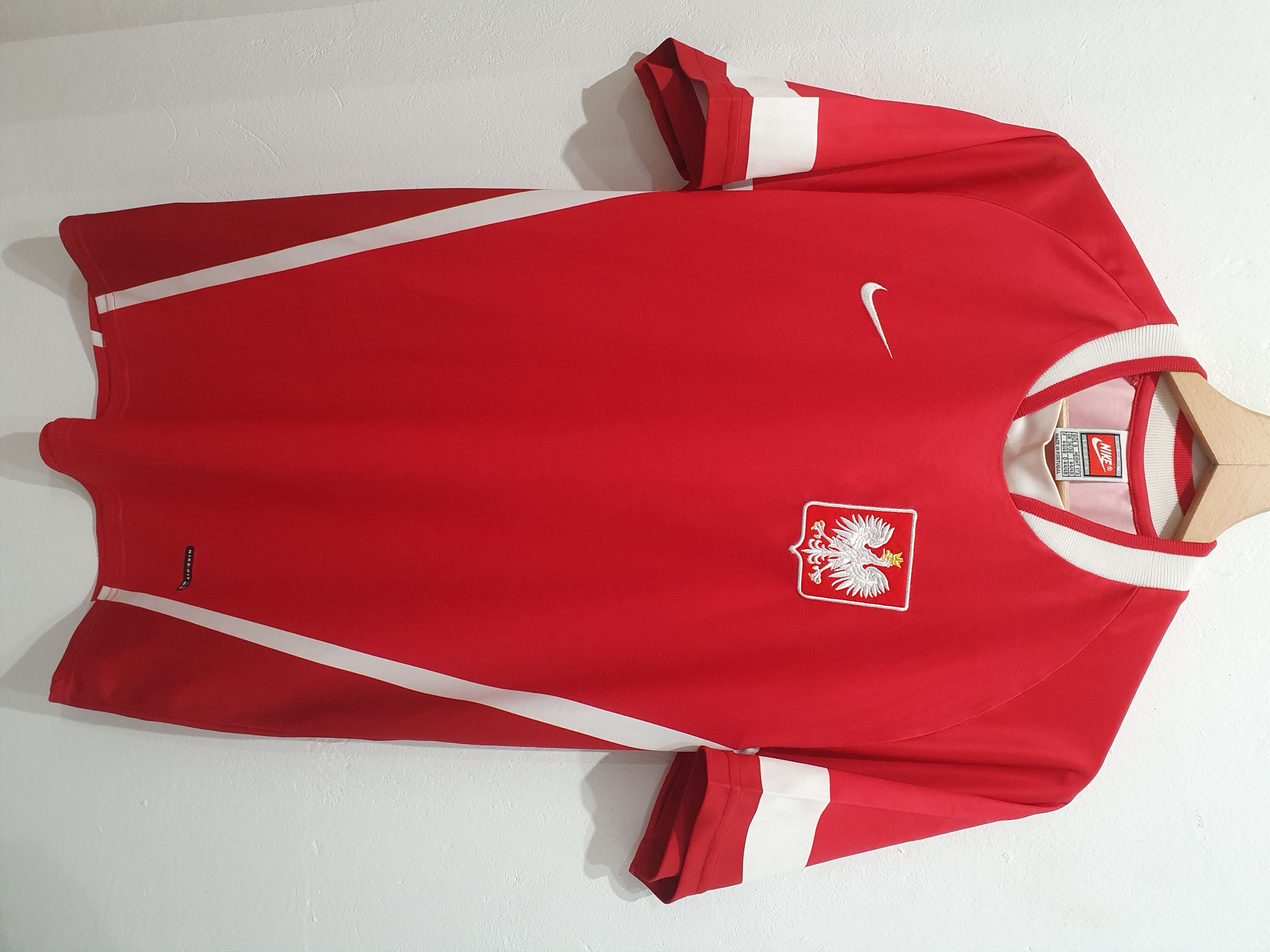 image of Jersey x Nike Poland 1997 Nike Size S Football Shirt Soccer in Red, Men's