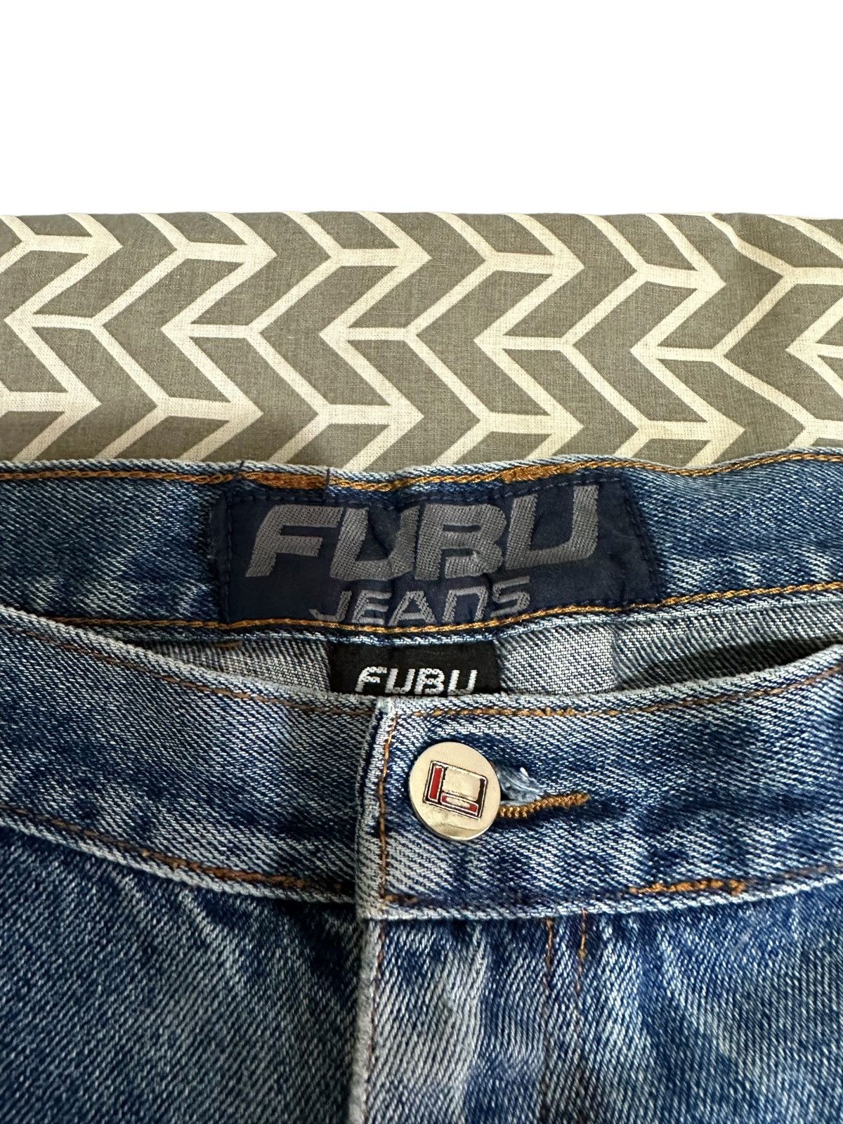 Fubu Baggy Jeans Vintage Fubu Baggy Denim Jeans Hip Hop Size US 39 - 14 Thumbnail