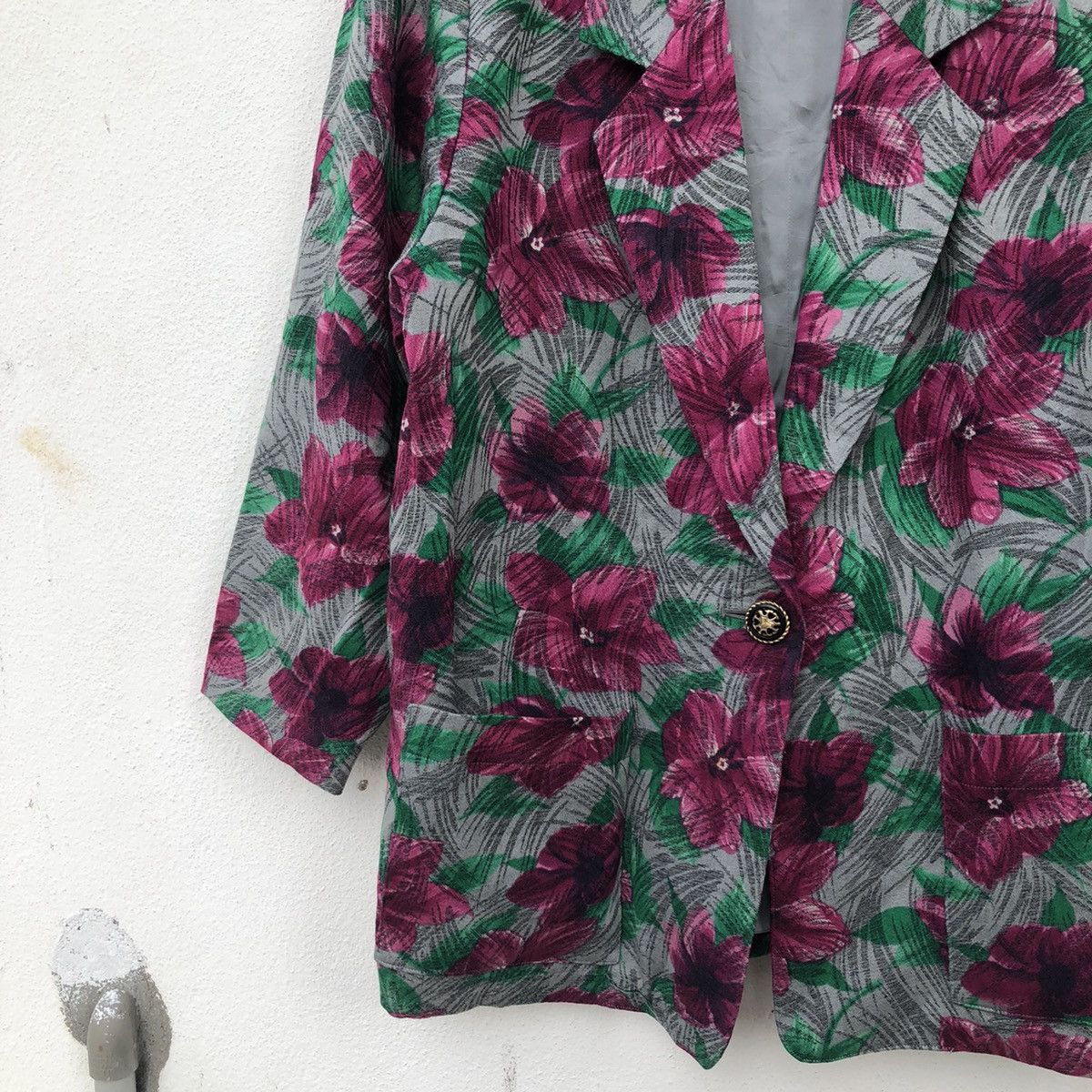 Japanese Brand VINTAGE JEAN CHALET JACKET FULL PRINT FLOWER Size US M / EU 48-50 / 2 - 3 Thumbnail