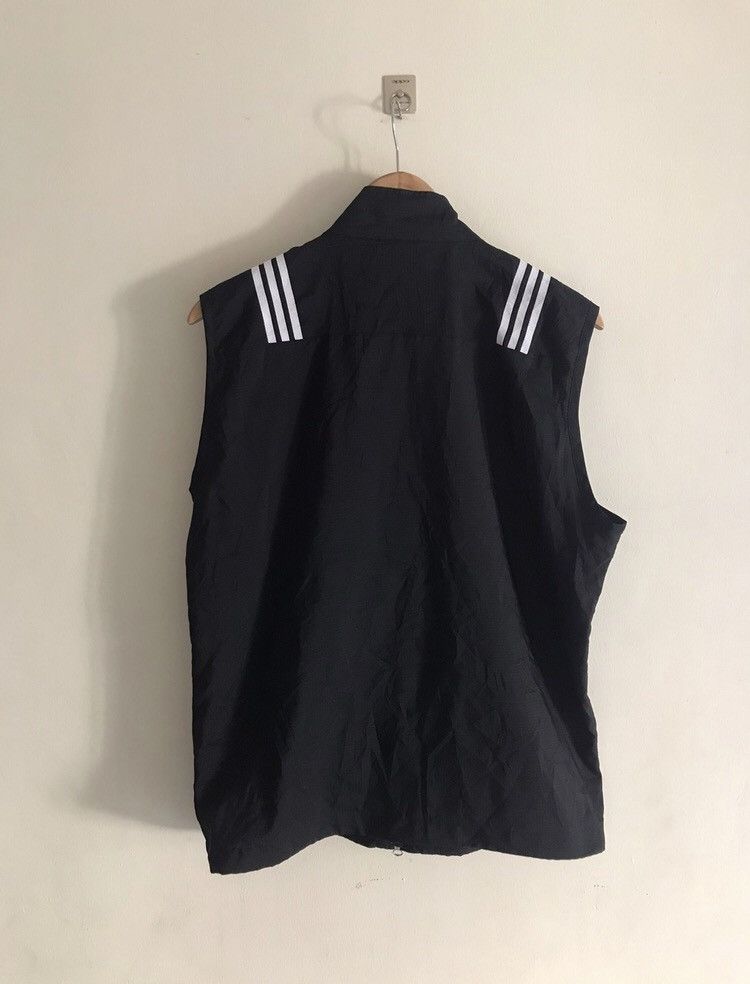Adidas Vintage adidas Sleeveless Windbreaker jacket hiking Size US L / EU 52-54 / 3 - 4 Thumbnail