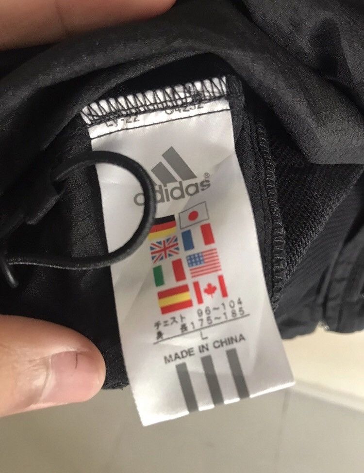 Adidas Vintage adidas Sleeveless Windbreaker jacket hiking Size US L / EU 52-54 / 3 - 5 Thumbnail