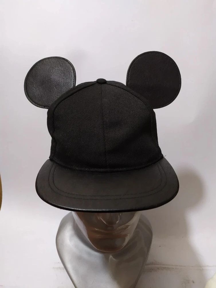 image of Avant Garde x Disney Bunny Horny X H&m Snapback in Black, Men's