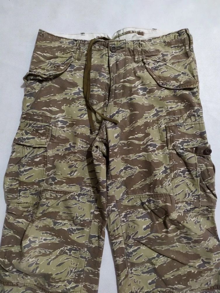 Uniqlo Uniqlo Tiger stripe Camo Military Army Nice Design cargo Size US 29 - 2 Thumbnail