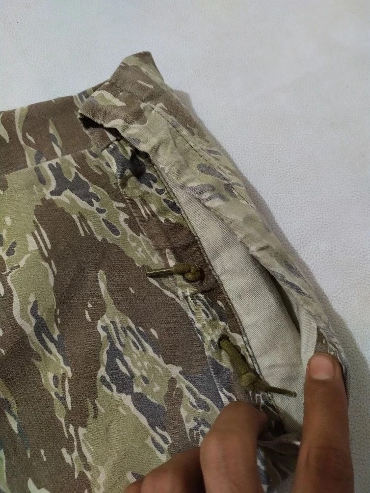 Uniqlo Uniqlo Tiger stripe Camo Military Army Nice Design cargo Size US 29 - 5 Thumbnail