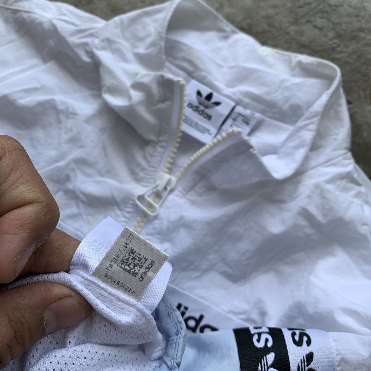Adidas Adidas crop tops windbreaker Size XS / US 0-2 / IT 36-38 - 12 Thumbnail