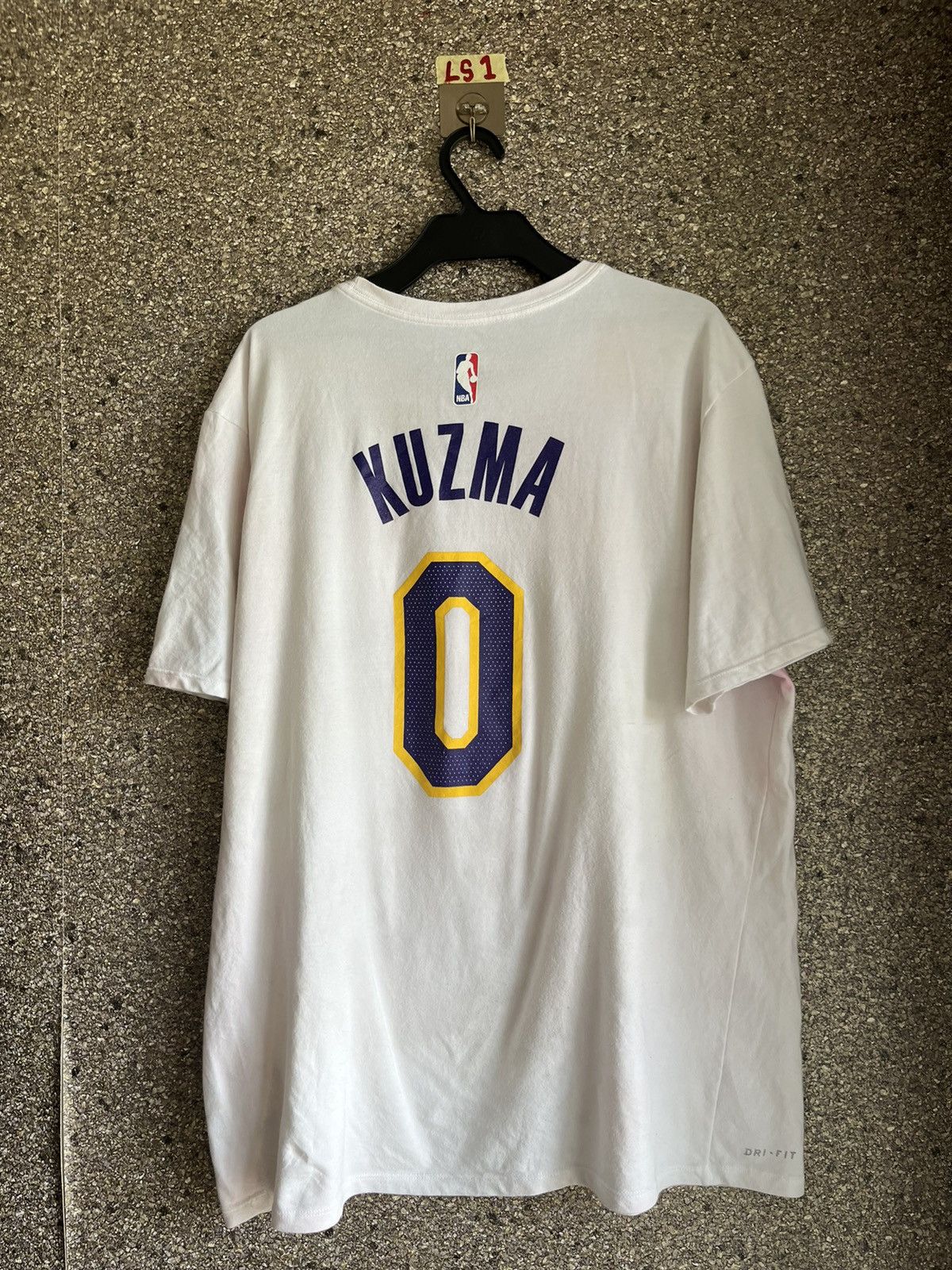 Vintage The nike tee 4pcs $100 shipped LS1 Size US XL / EU 56 / 4 - 4 Thumbnail