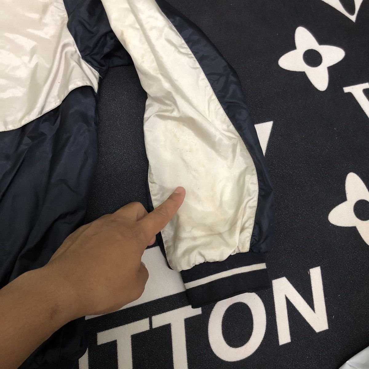 Japanese Brand Vintage wimbledon england tennis big logo nylon jacket Size US L / EU 52-54 / 3 - 17 Thumbnail