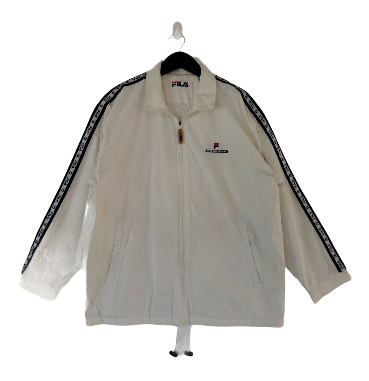 Fila VINTAGE FILA windbreaker Biella Italia Sport sweater Size US L / EU 52-54 / 3 - 2 Thumbnail