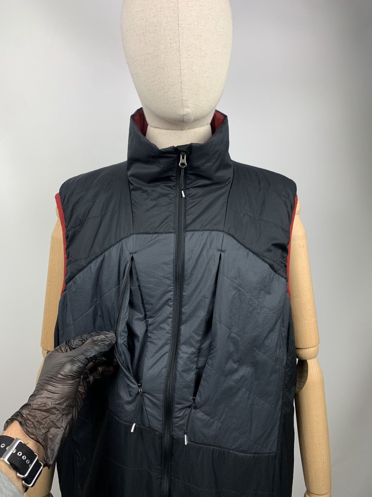 ORTOVOX Ortovox men’s outdoor hiking sleveless vest waistcoat wool Size US XL / EU 56 / 4 - 4 Thumbnail
