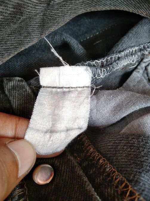 Levi's 90s Vintage Levi's 501 Made In USA Distressed Jeans 31x32 Size US 31 - 10 Thumbnail