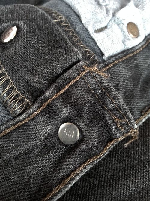 Levi's 90s Vintage Levi's 501 Made In USA Distressed Jeans 31x32 Size US 31 - 9 Thumbnail