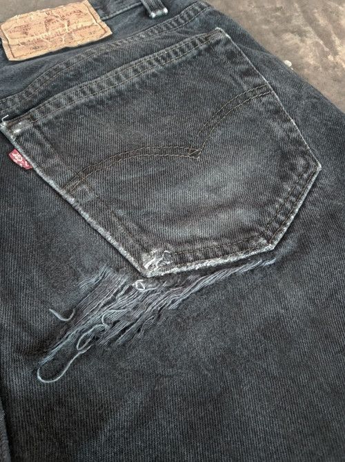 Levi's 90s Vintage Levi's 501 Made In USA Distressed Jeans 31x32 Size US 31 - 5 Thumbnail