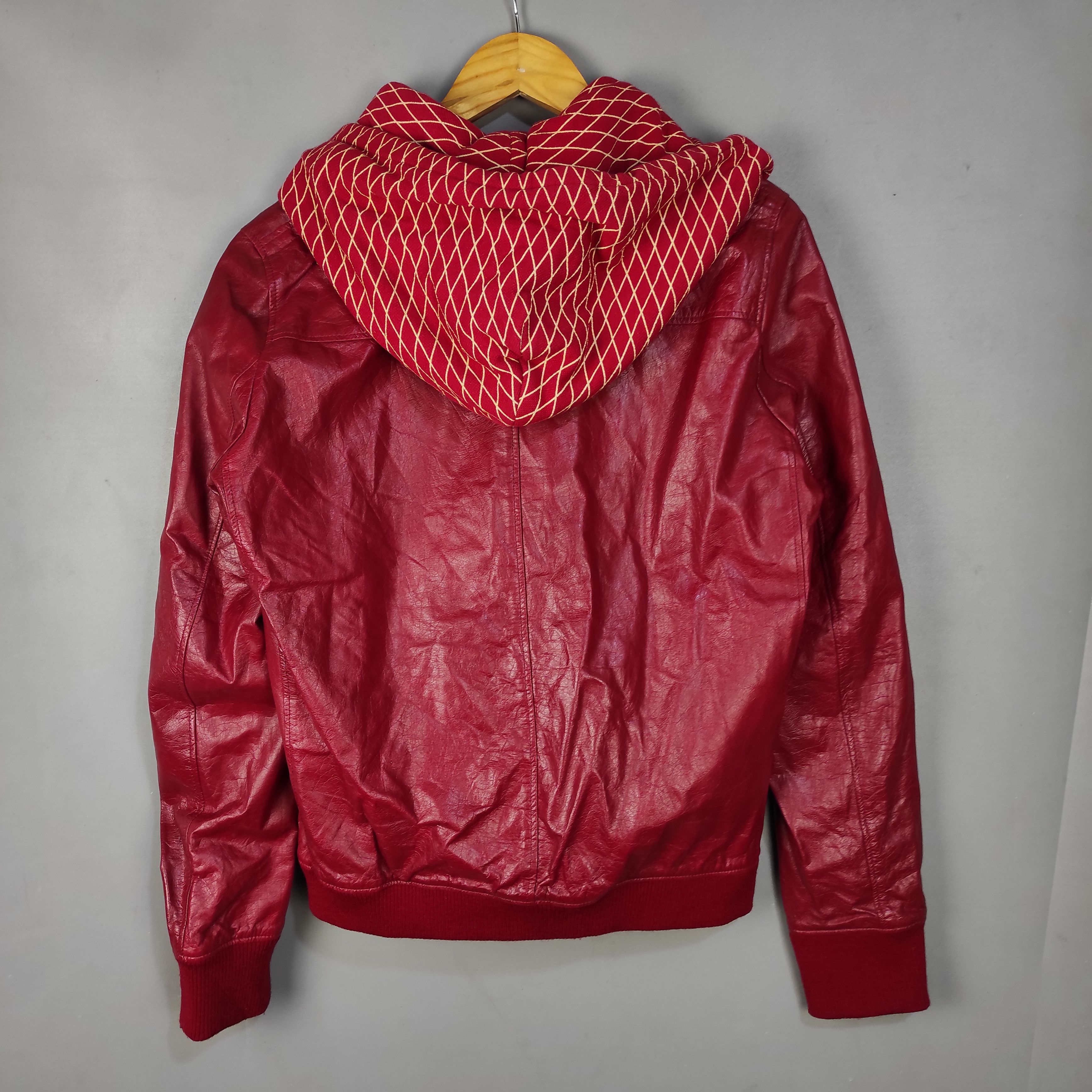 Jun Takahashi × Undercover UNDERCOVER Red Hood Docking Leather