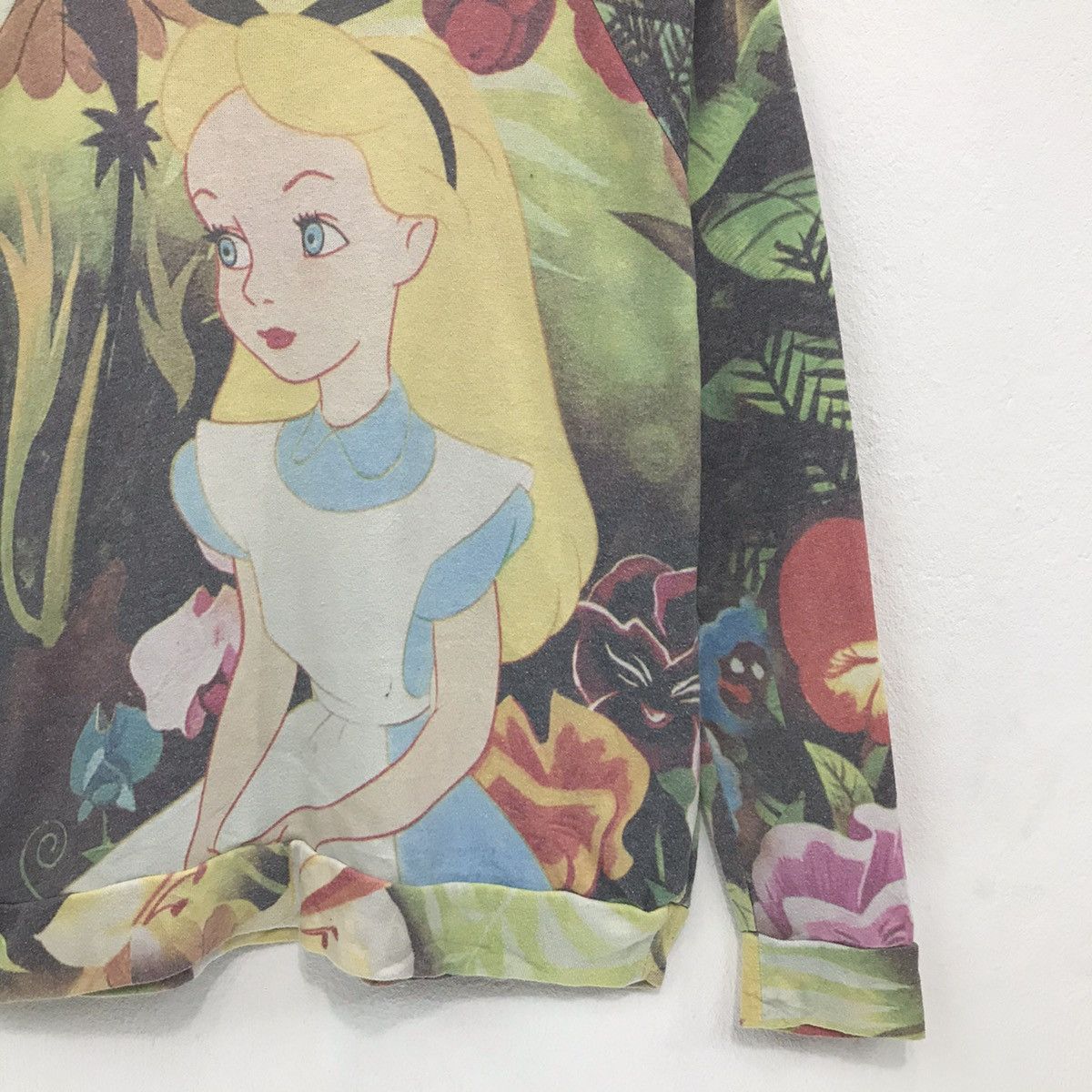 Cartoon Network × Disney × Vintage Vintage Alice in Wonderland Sweatshirt Pullover Jumper Size S / US 4 / IT 40 - 6 Thumbnail