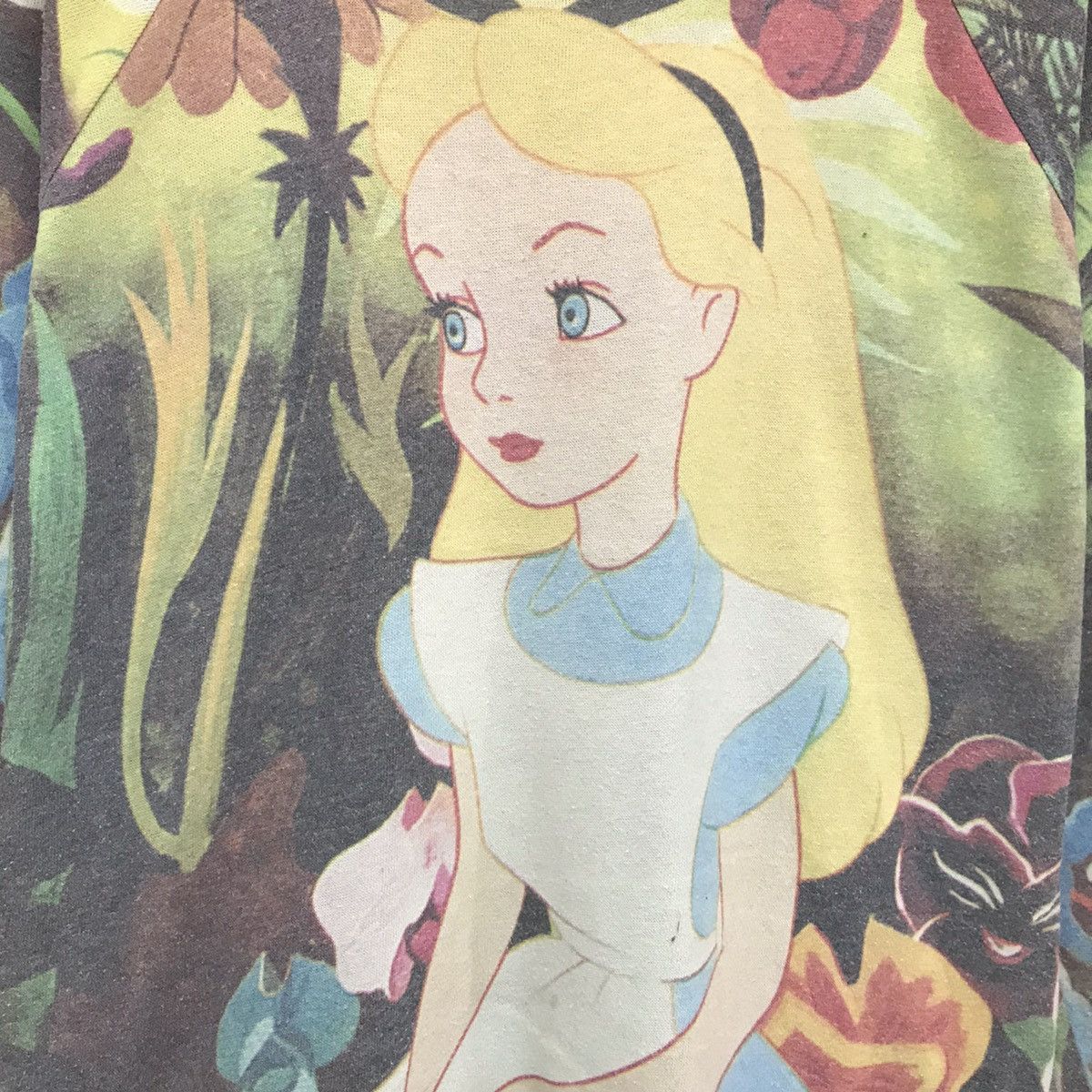 Cartoon Network × Disney × Vintage Vintage Alice in Wonderland Sweatshirt Pullover Jumper Size S / US 4 / IT 40 - 7 Thumbnail