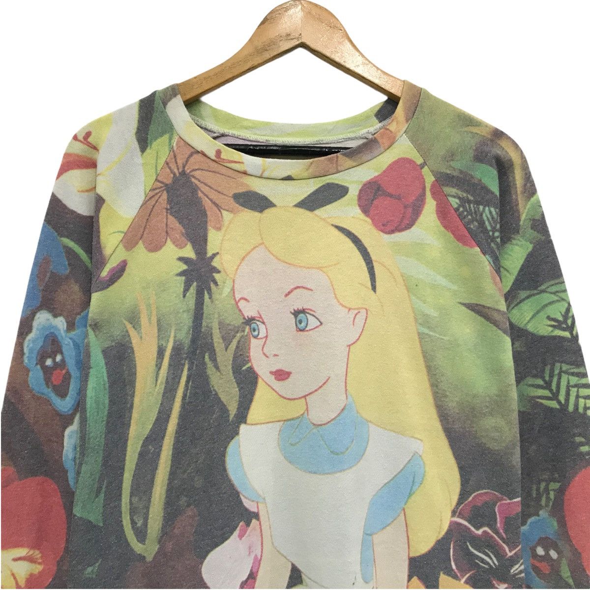 Cartoon Network × Disney × Vintage Vintage Alice in Wonderland Sweatshirt Pullover Jumper Size S / US 4 / IT 40 - 3 Thumbnail