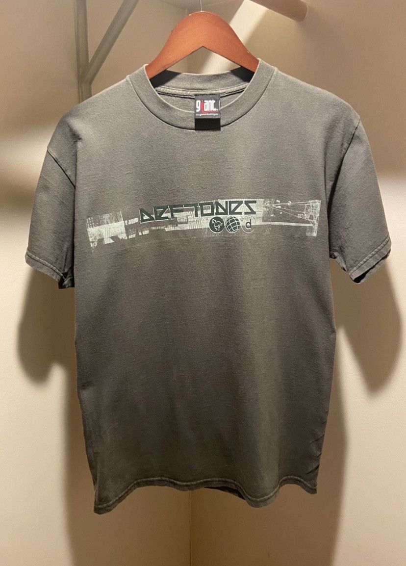 image of Band Tees x Vintage Signed Vintage Deftones T Shirt White Pony Y2K 2000 in Green (Size Medium)