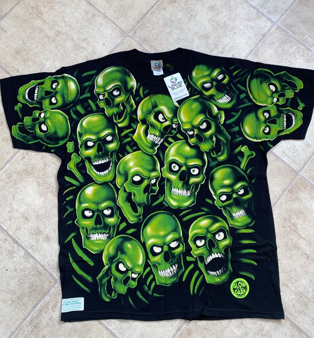 Liquid Blue Skull Pile Og 2001 Glow in Dark Carhartt Size US XL / EU 56 / 4 - 7 Thumbnail
