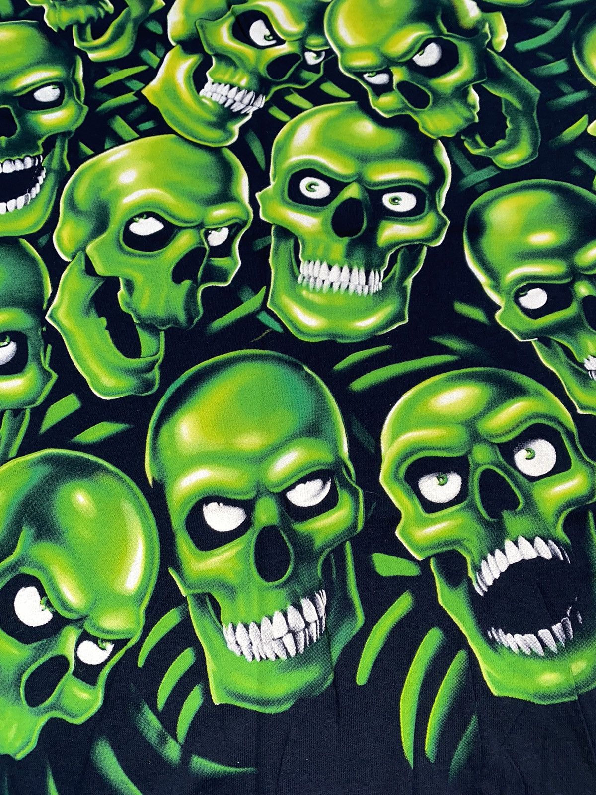 Liquid Blue Skull Pile Og 2001 Glow in Dark Carhartt Size US XL / EU 56 / 4 - 4 Thumbnail